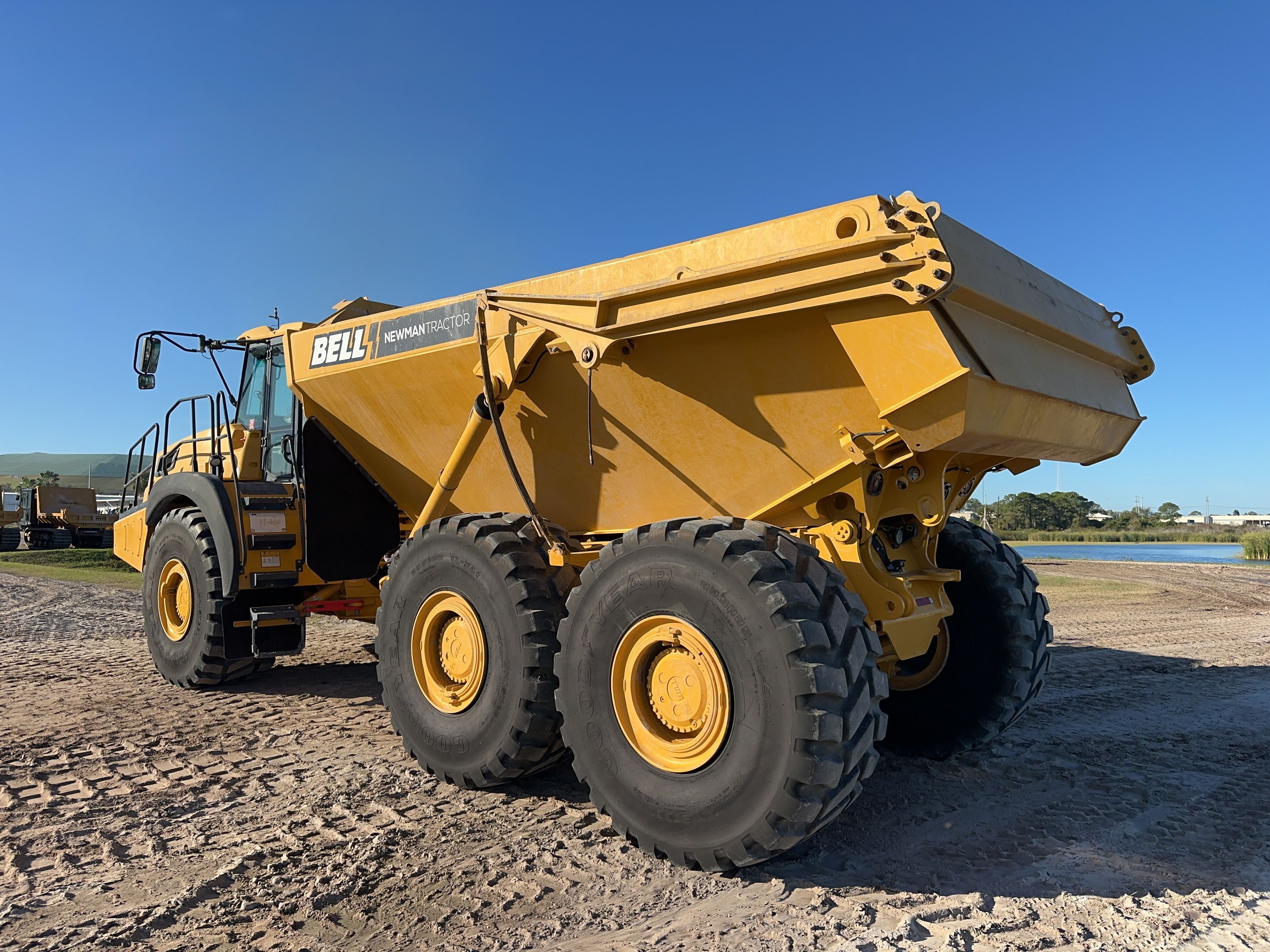 2025 BELL B45E Photo 5 Thumbnail