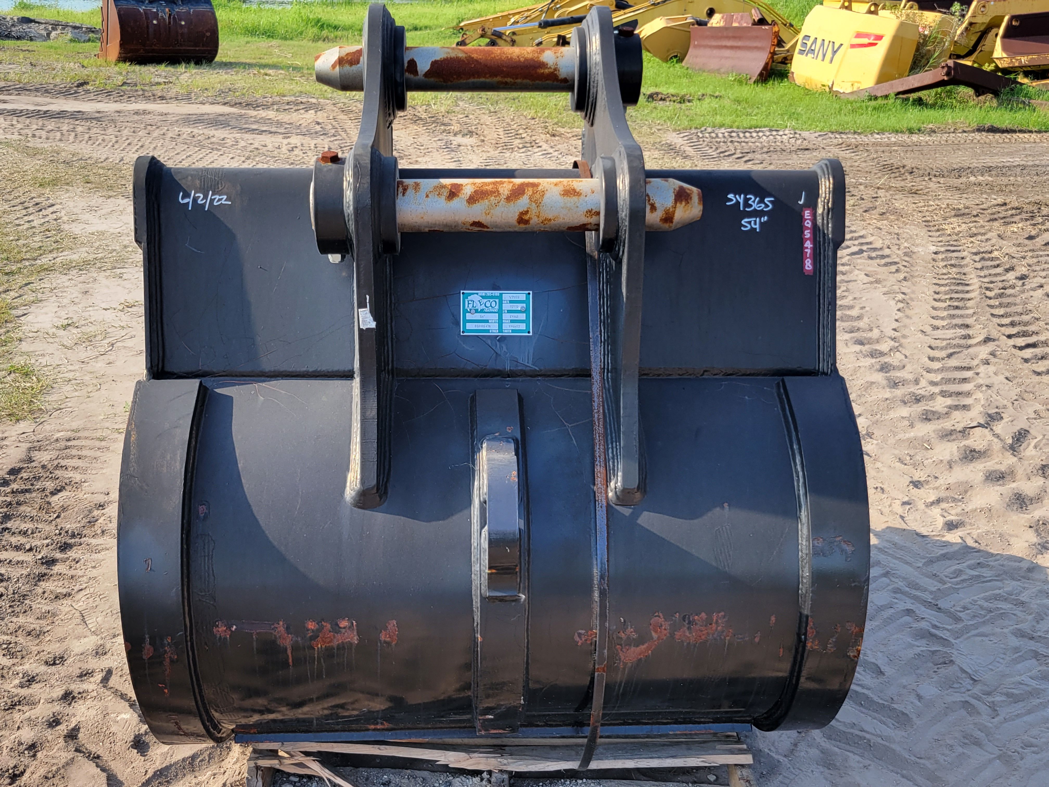 54" BUCKET FOR SY365C Photo 3 Thumbnail