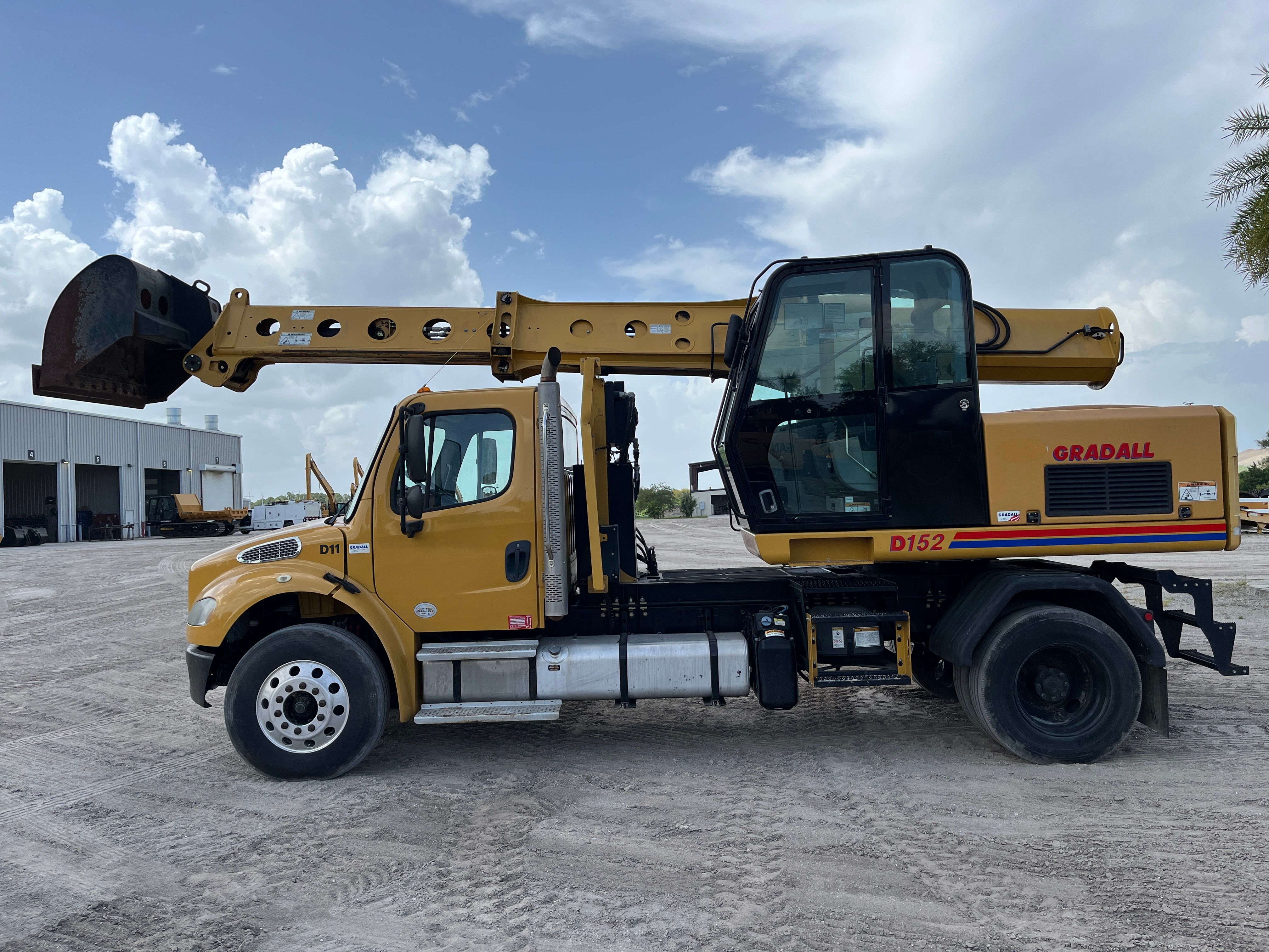  GRADALL D152 Photo 2 Thumbnail