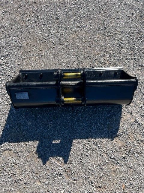 42" EXCAVATOR DITCH CLEANING BUCKET 40MM PIN Photo 4 Thumbnail