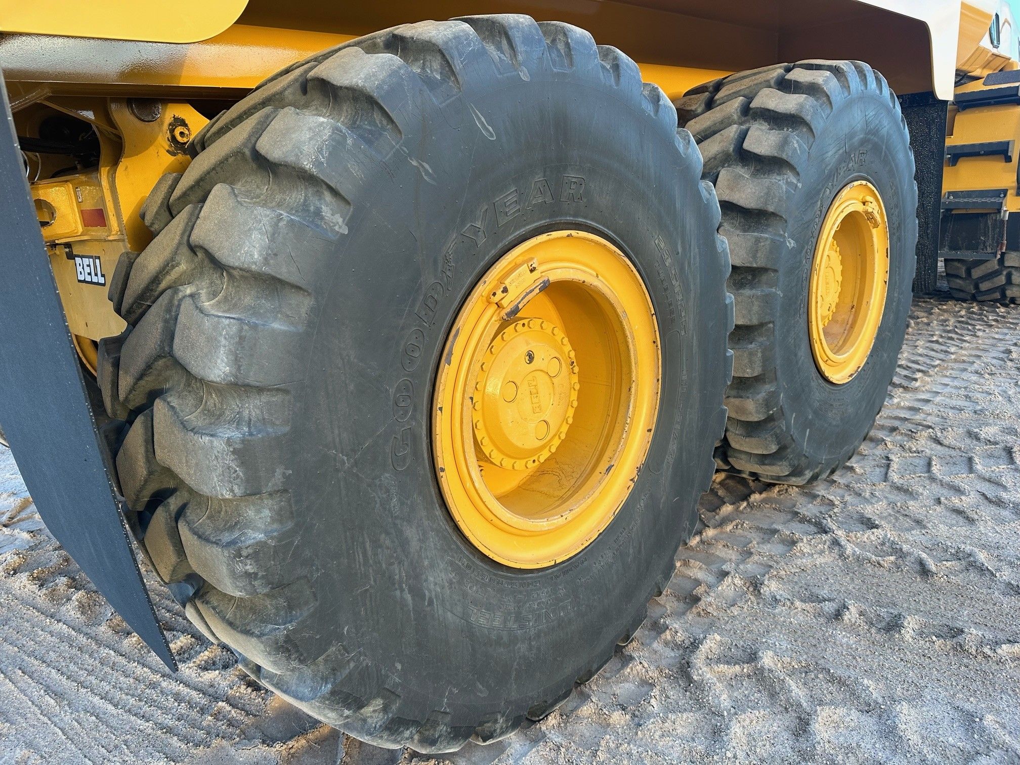 2021 BELL B25E Photo 14 Thumbnail