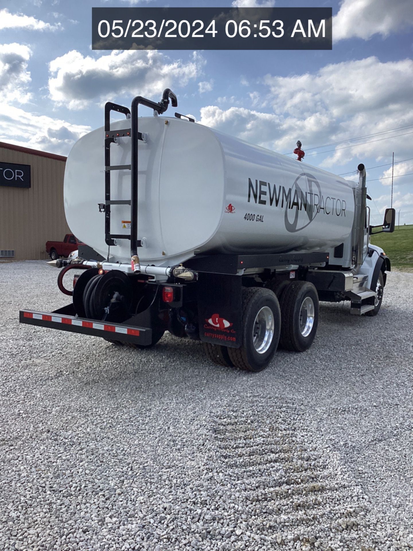 2025 PETERBILT 548 WATER Photo 6 Thumbnail