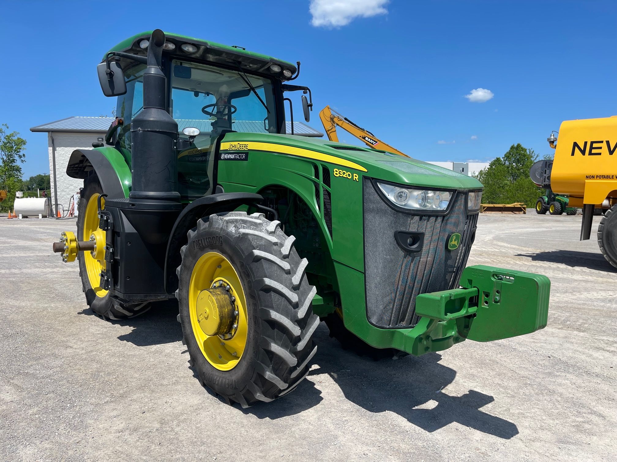 2019 JOHN DEERE 8320R Photo 4 Thumbnail