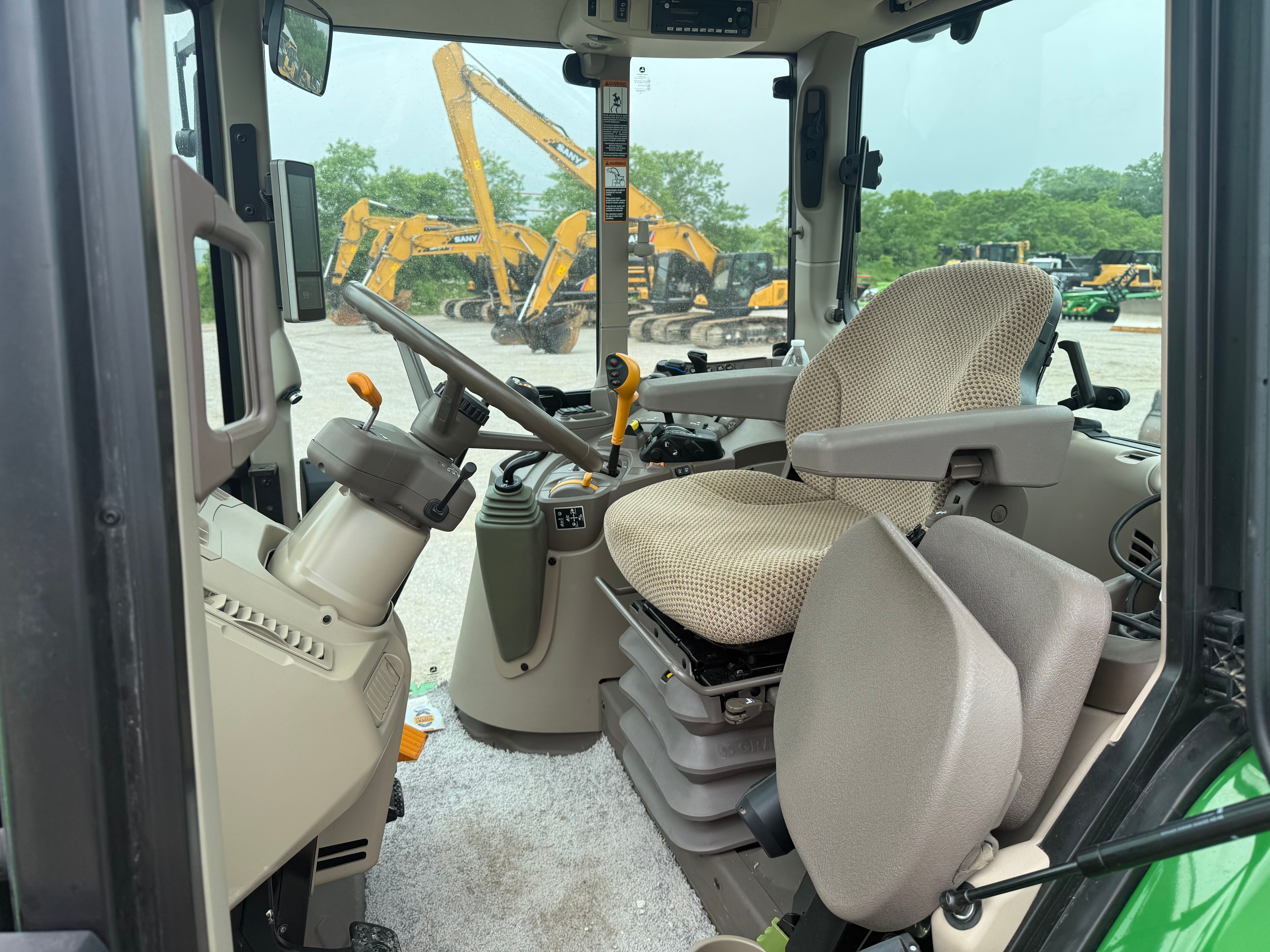 2023 JOHN DEERE 6155M Photo 8 Thumbnail