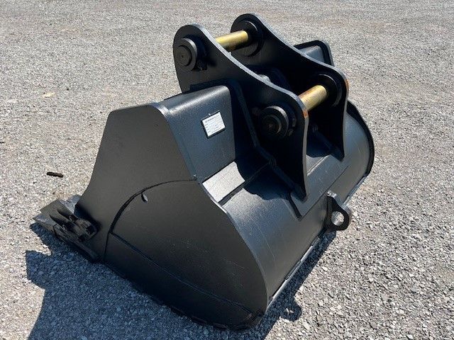 54" DIGGING BUCKET WITH 80MM PINS Photo 2 Thumbnail