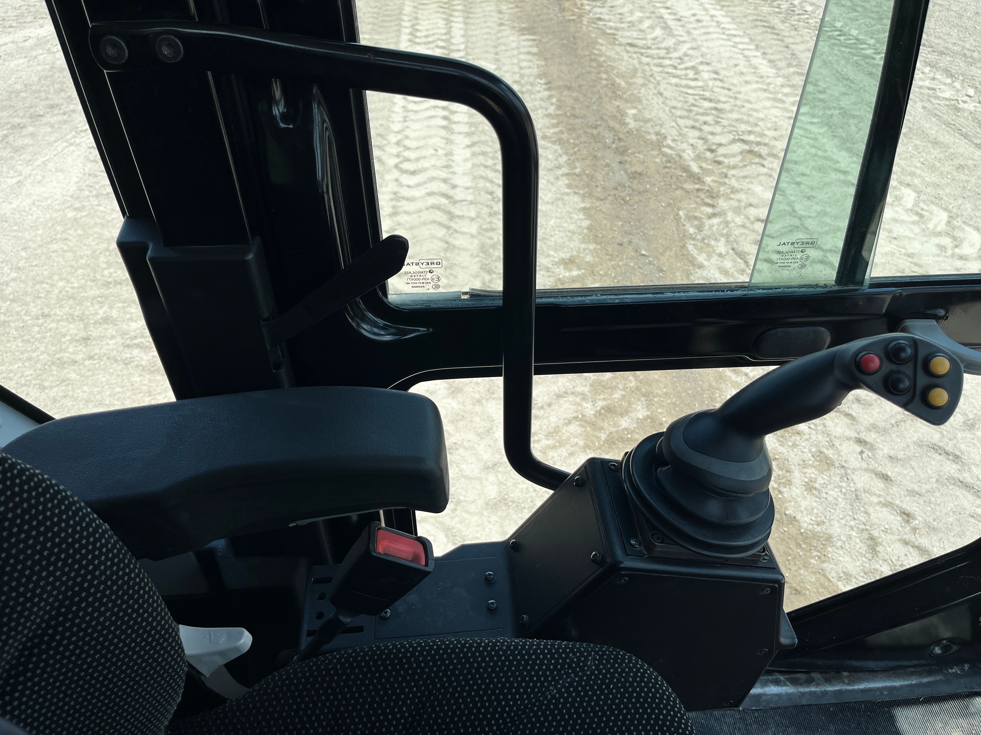 2022 MOROOKA MST 2200VD Photo 8 Thumbnail