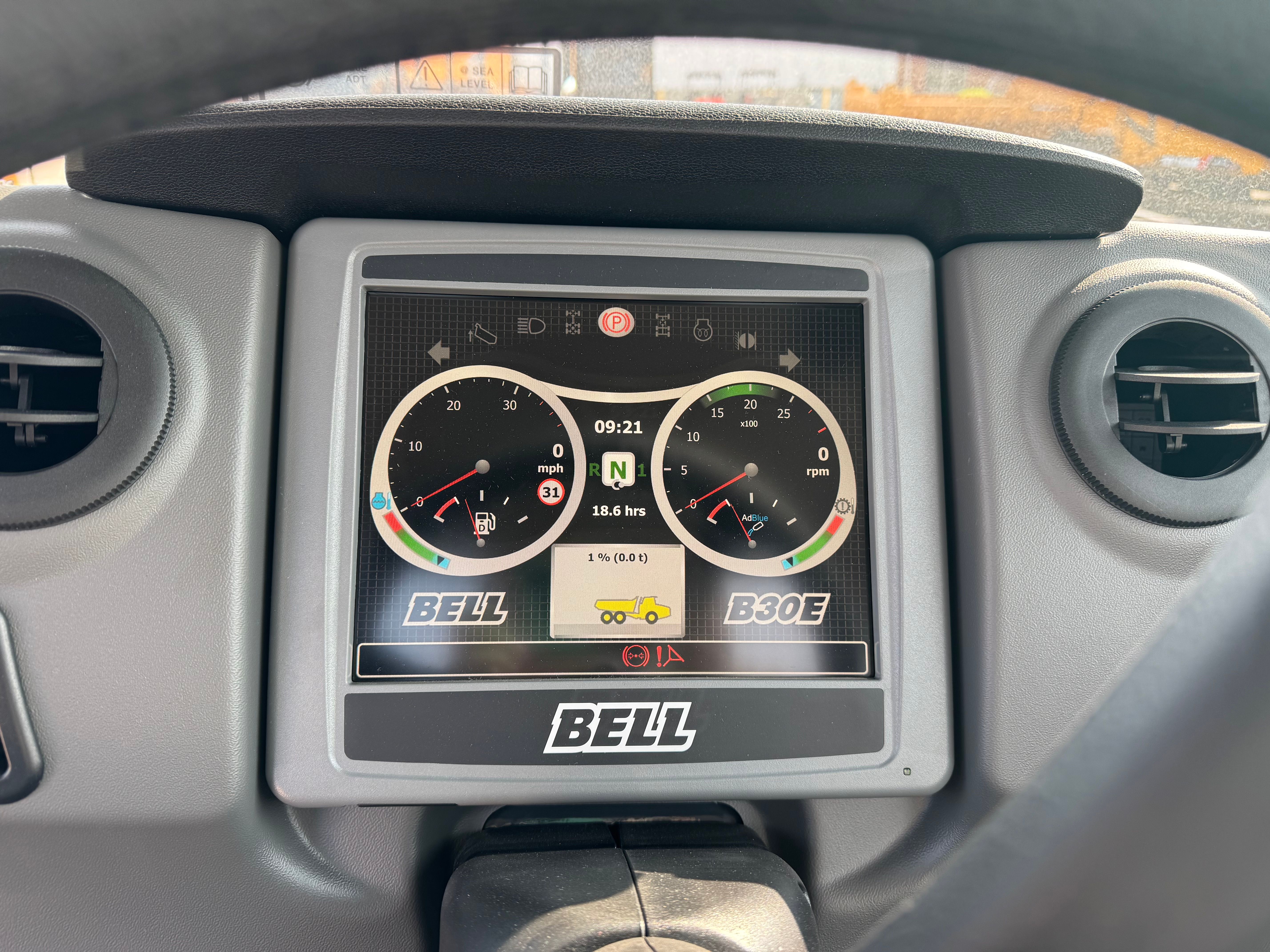 2025 BELL B30E Photo 2 Thumbnail