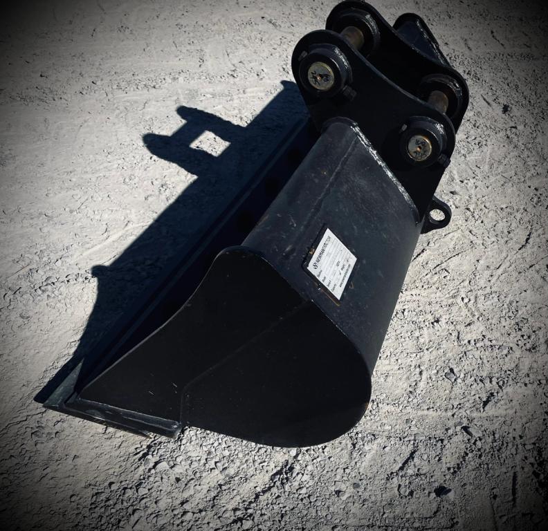 42" EXCAVATOR DITCH CLEANING BUCKET 40MM PIN Newman Tractor