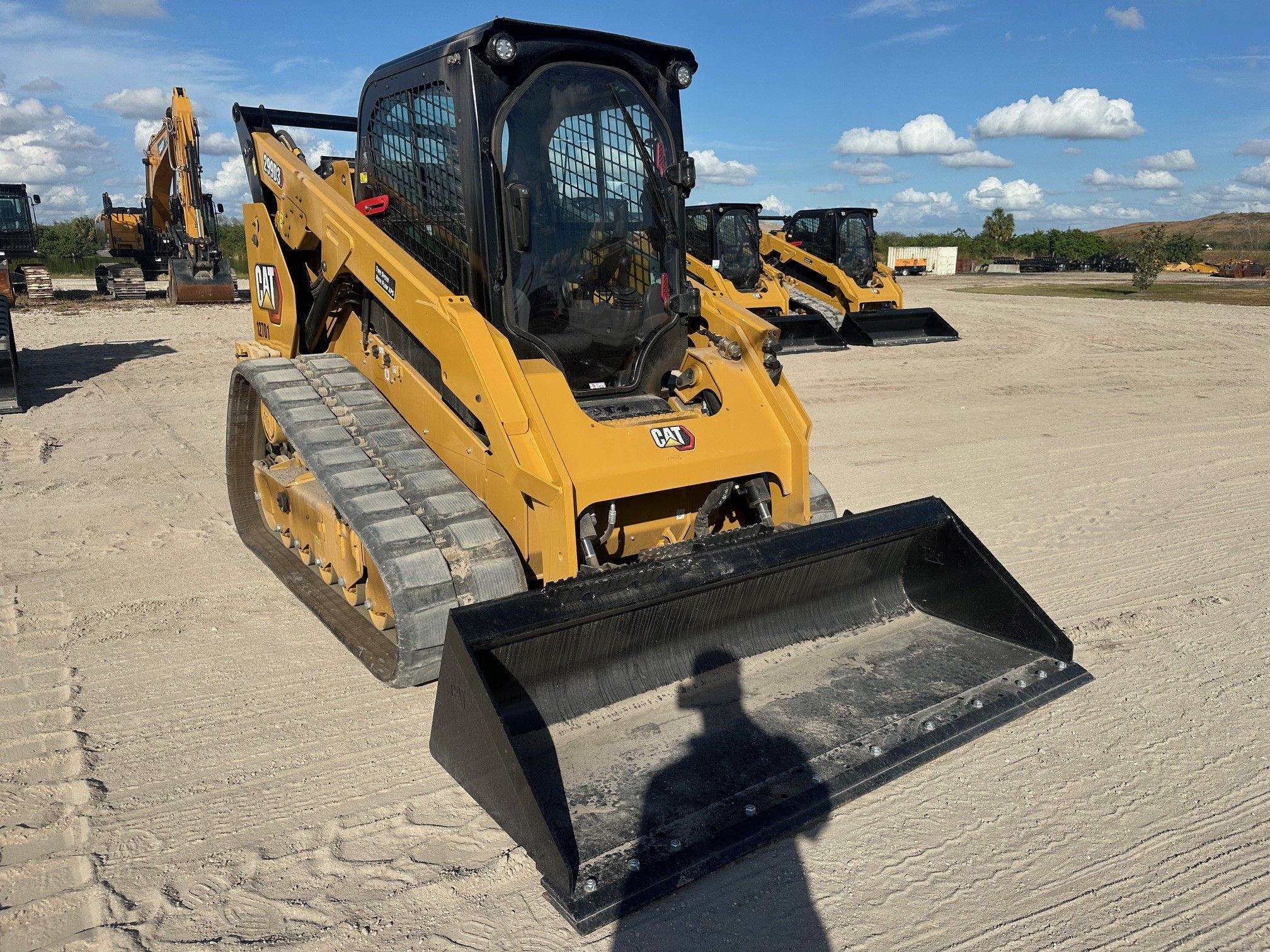 2024 CAT 299D3 Photo 6 Thumbnail