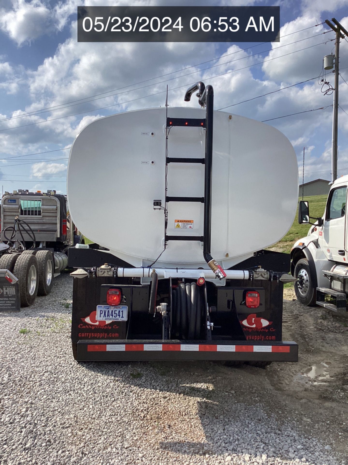 2025 PETERBILT 548 WATER Photo 5 Thumbnail