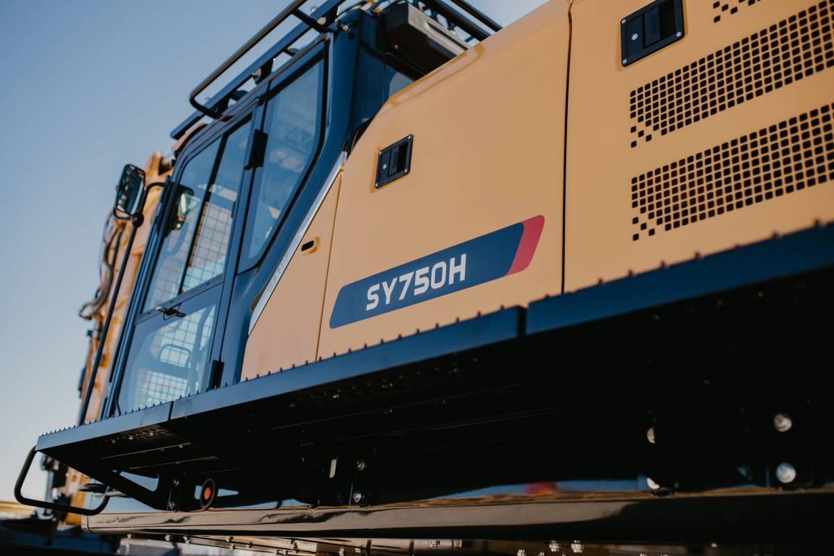 New Sany SY750H on display