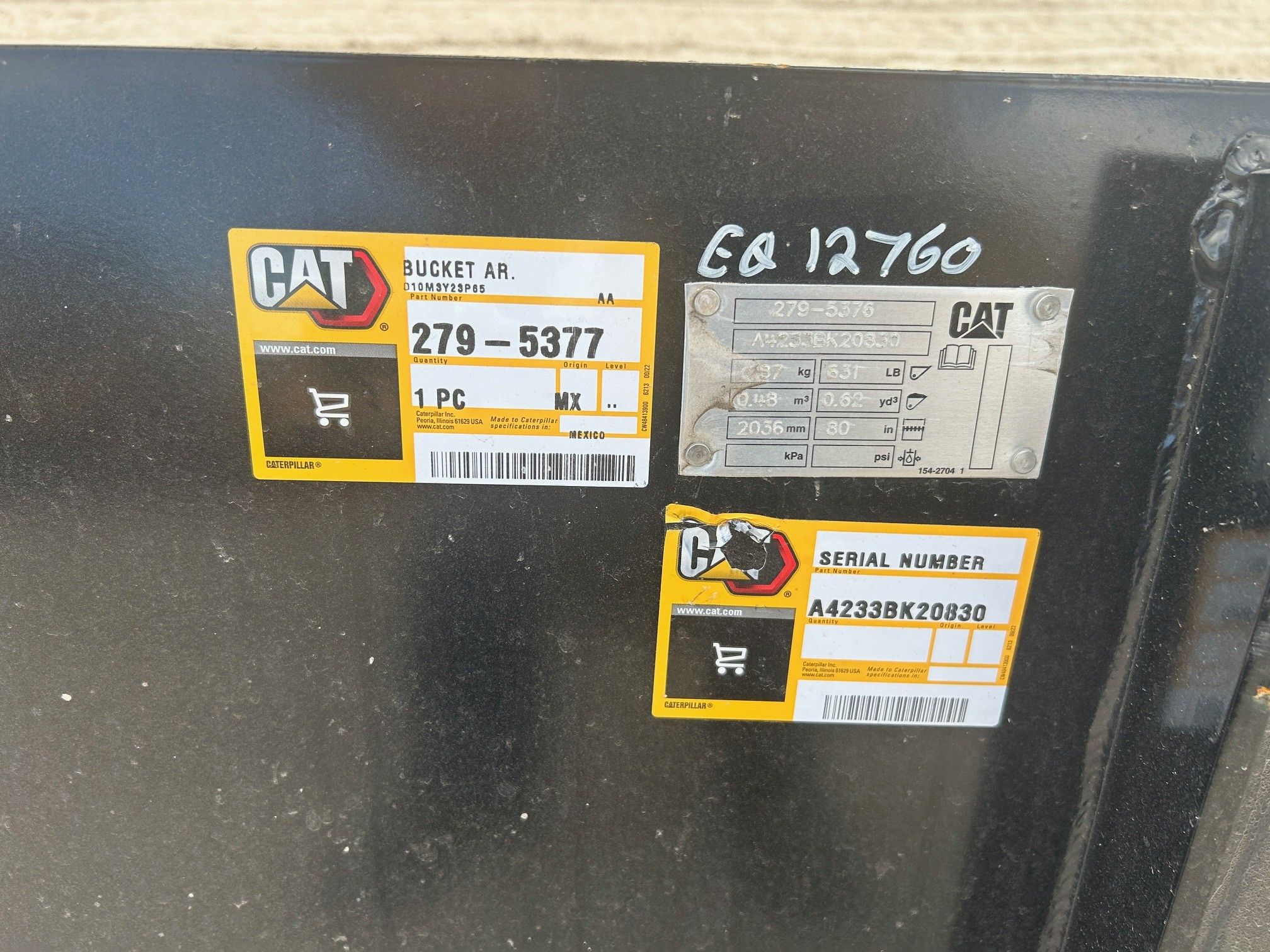 CAT 299D3 80" Skid Steer Bucket Photo 5 Thumbnail