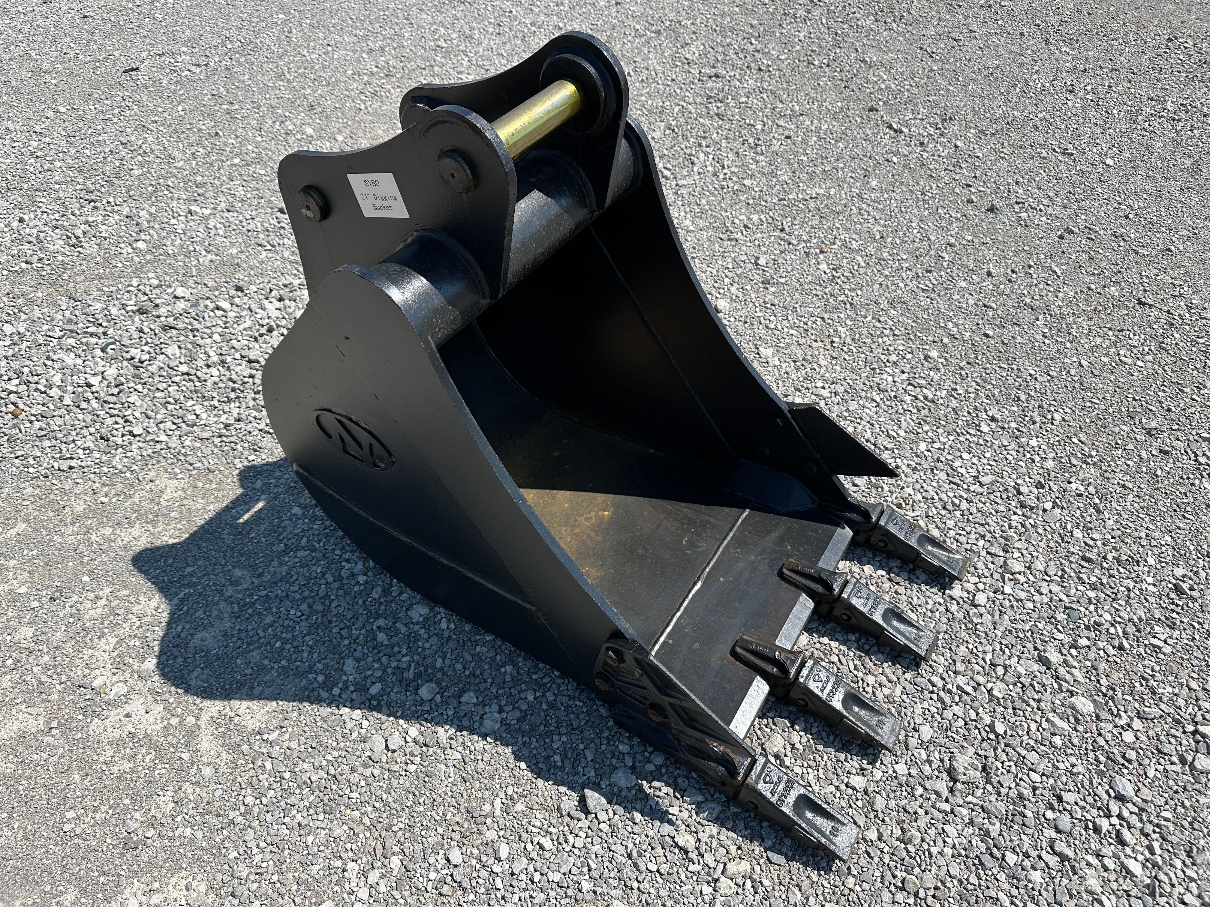 24" EXCAVATOR DIGGING BUCKET 50MM PIN Photo 1 Thumbnail