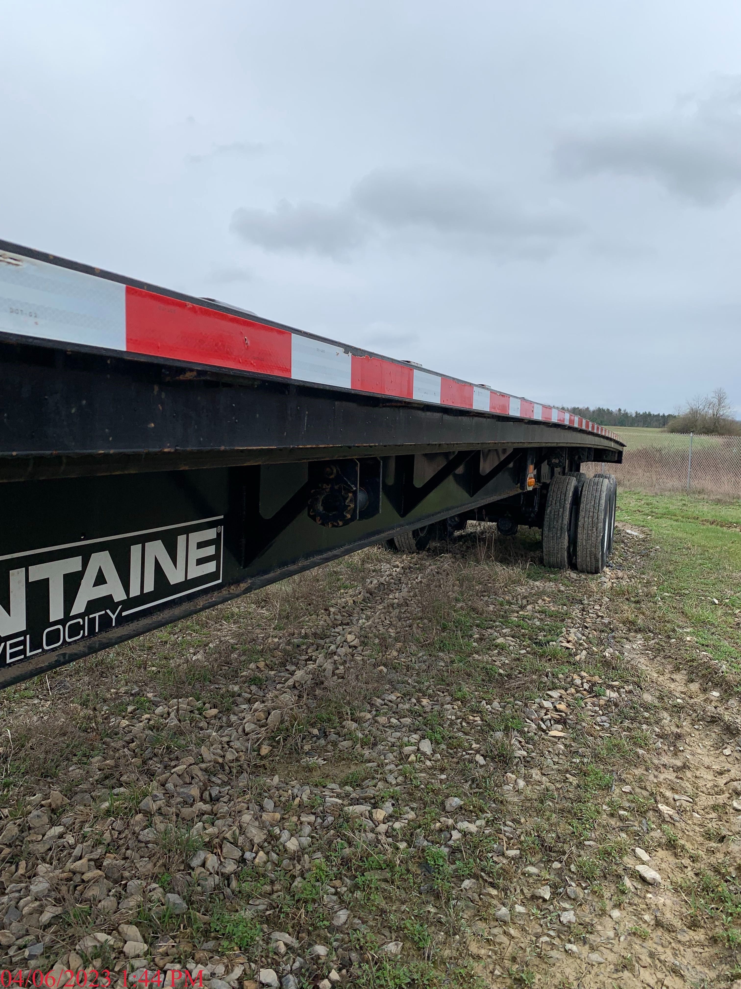 2023 FONTAINE VELOCITY FLAT TRAILER 53SST Photo 4 Thumbnail