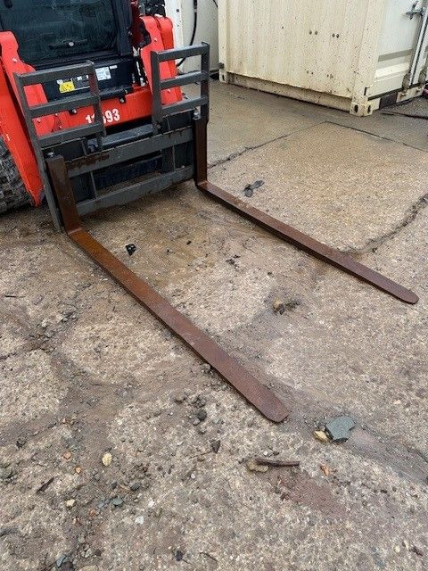 72" FORKS FOR SKID STEER Photo 4 Thumbnail