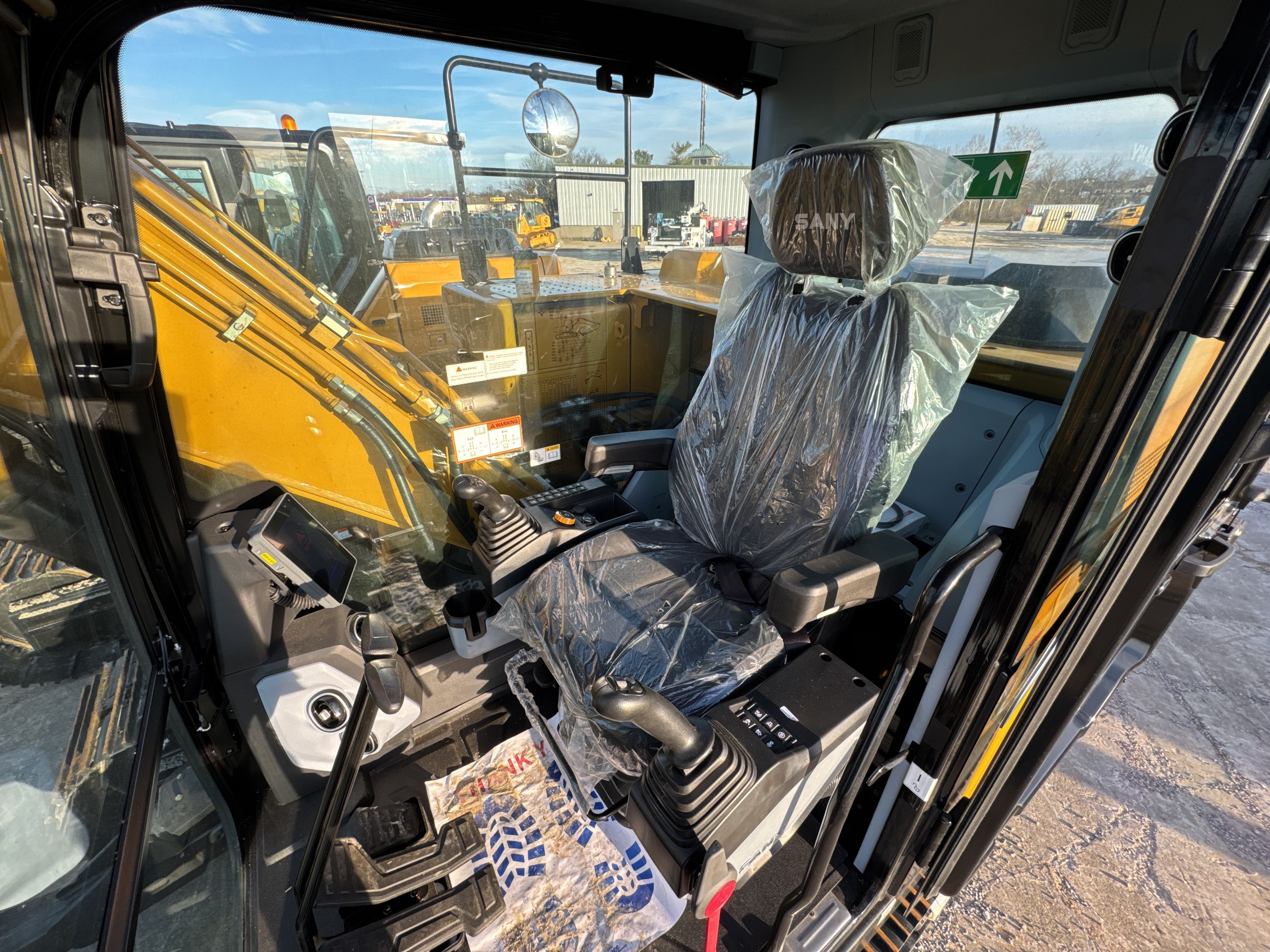 2025 SANY SY135C Photo 9 Thumbnail