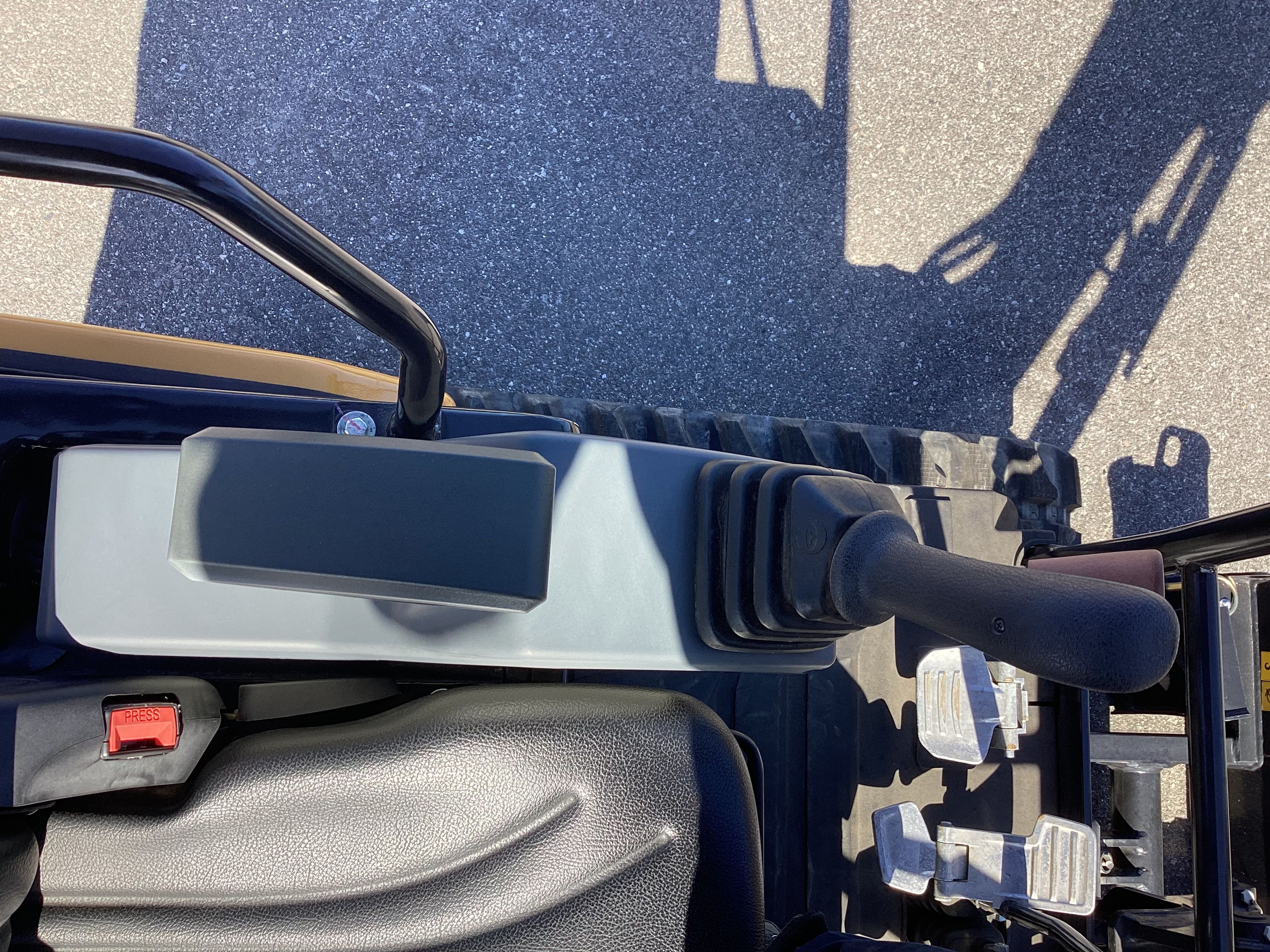  SANY SY16C Photo 9 Thumbnail