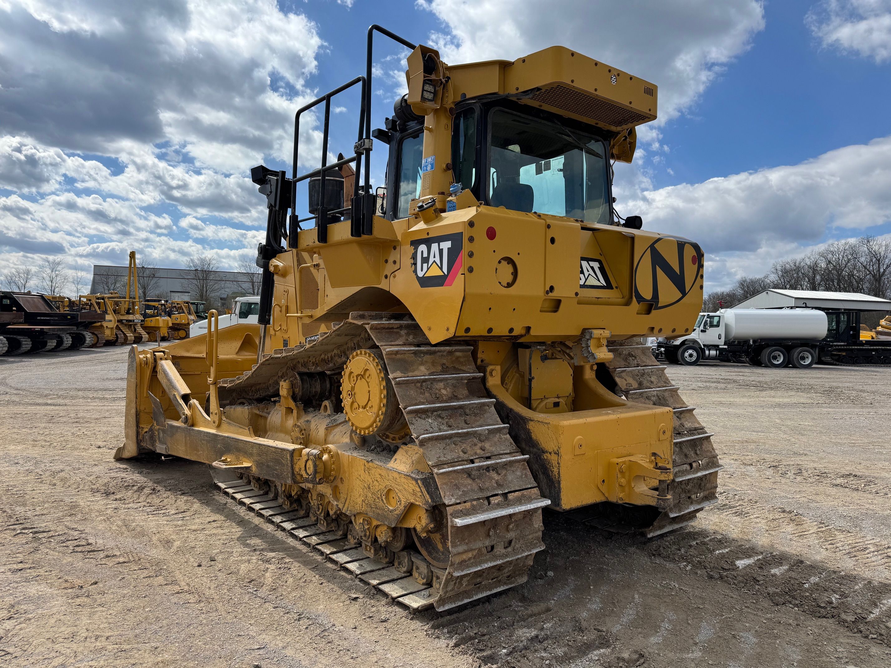 2017 CAT D8T Photo 3 Thumbnail