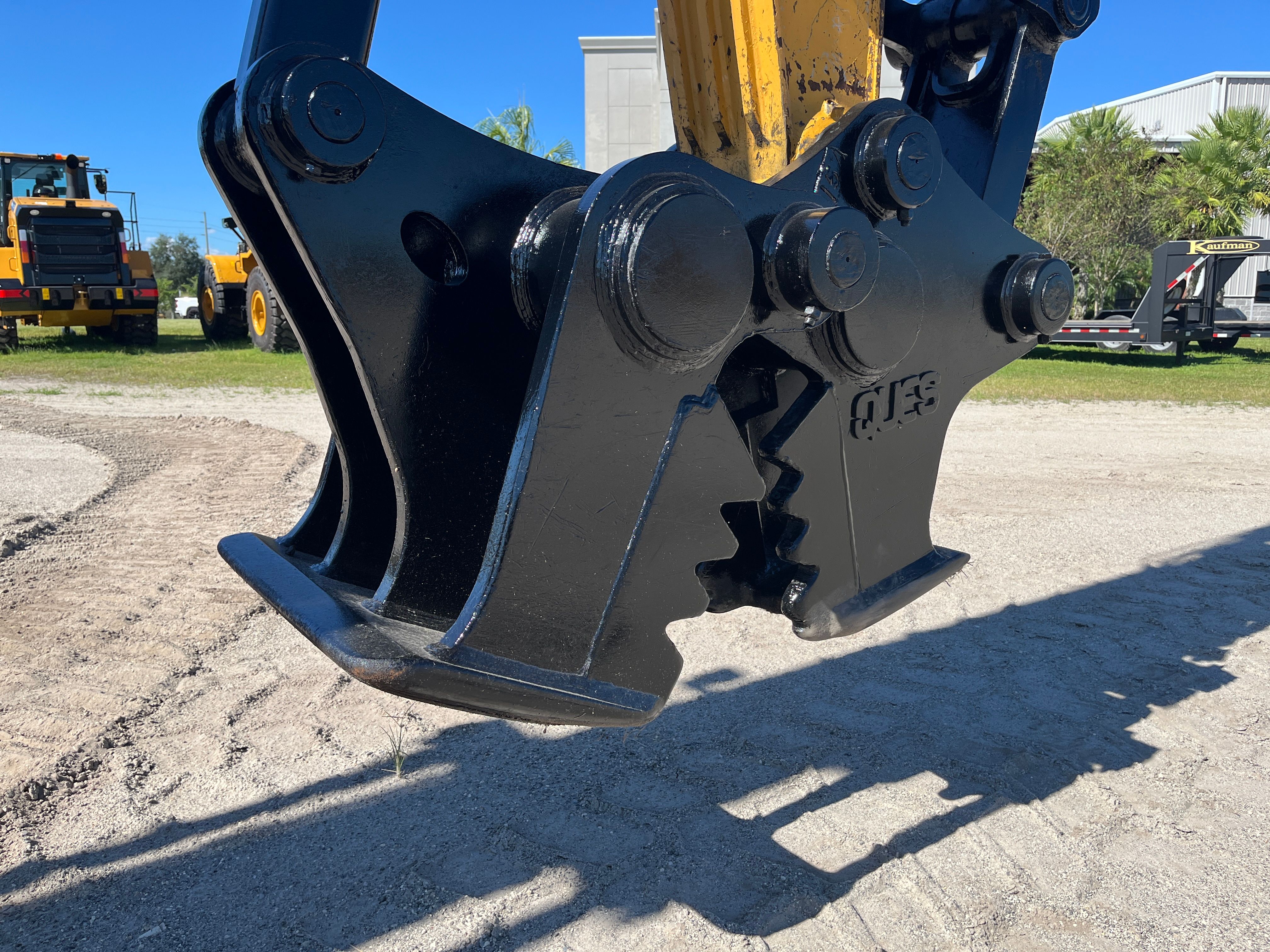 CONCRETE PULVERIZER FOR SY265C Photo 1 Thumbnail