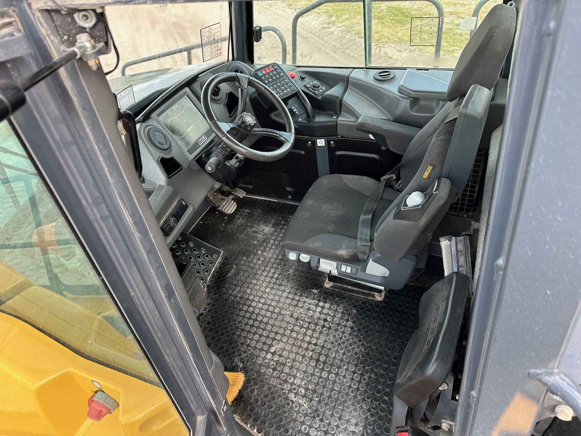 2022 BELL B50E Photo 7 Thumbnail