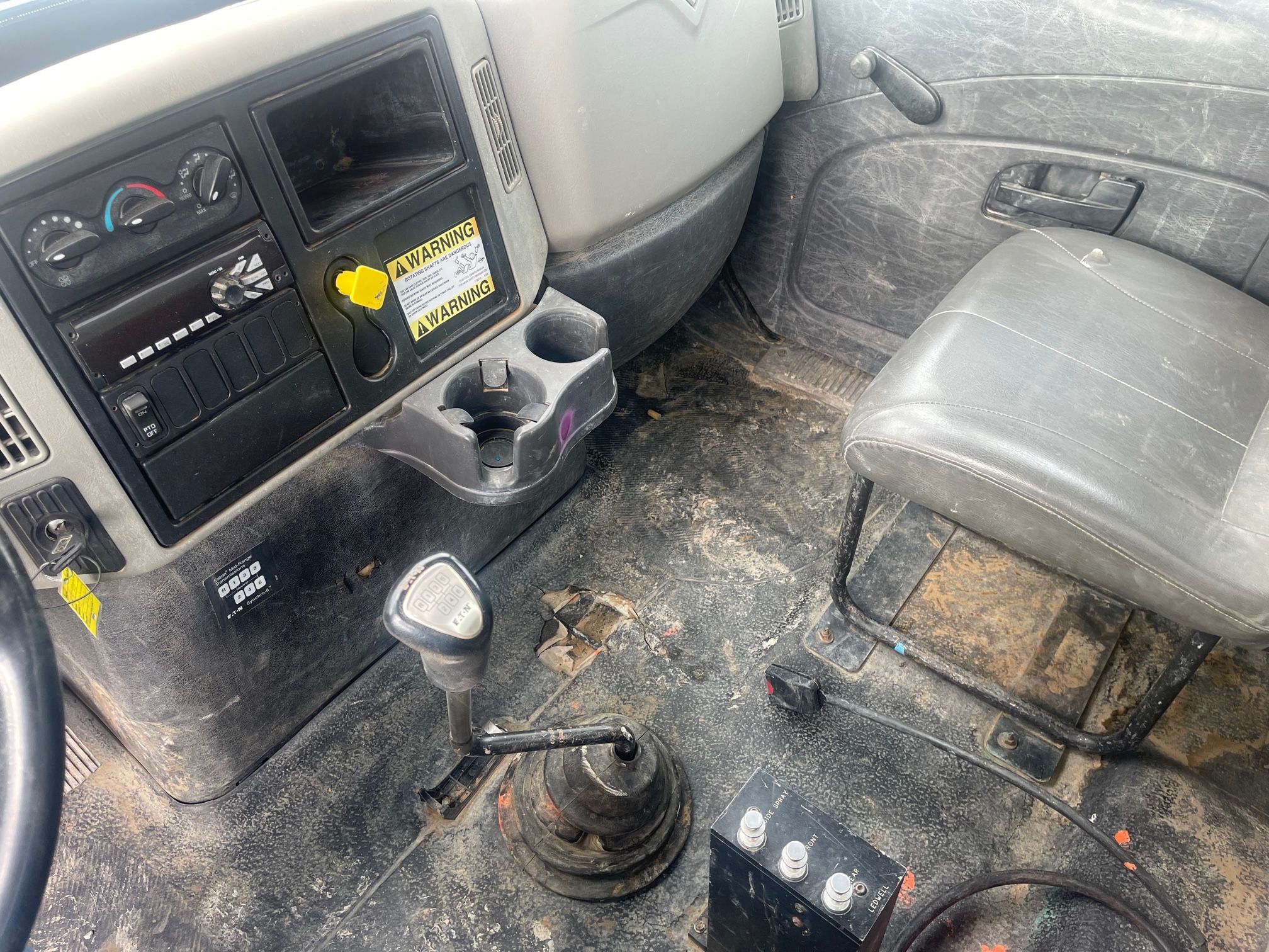 2015 INTERNATIONAL 4300 2K Photo 6 Thumbnail