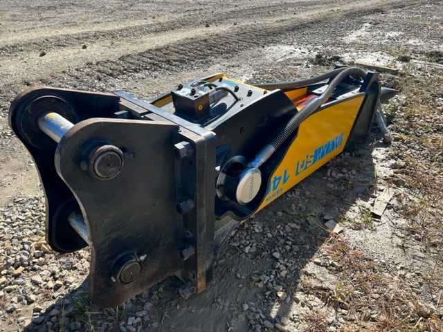 SOOSAN SQ140 HAMMER Photo 1