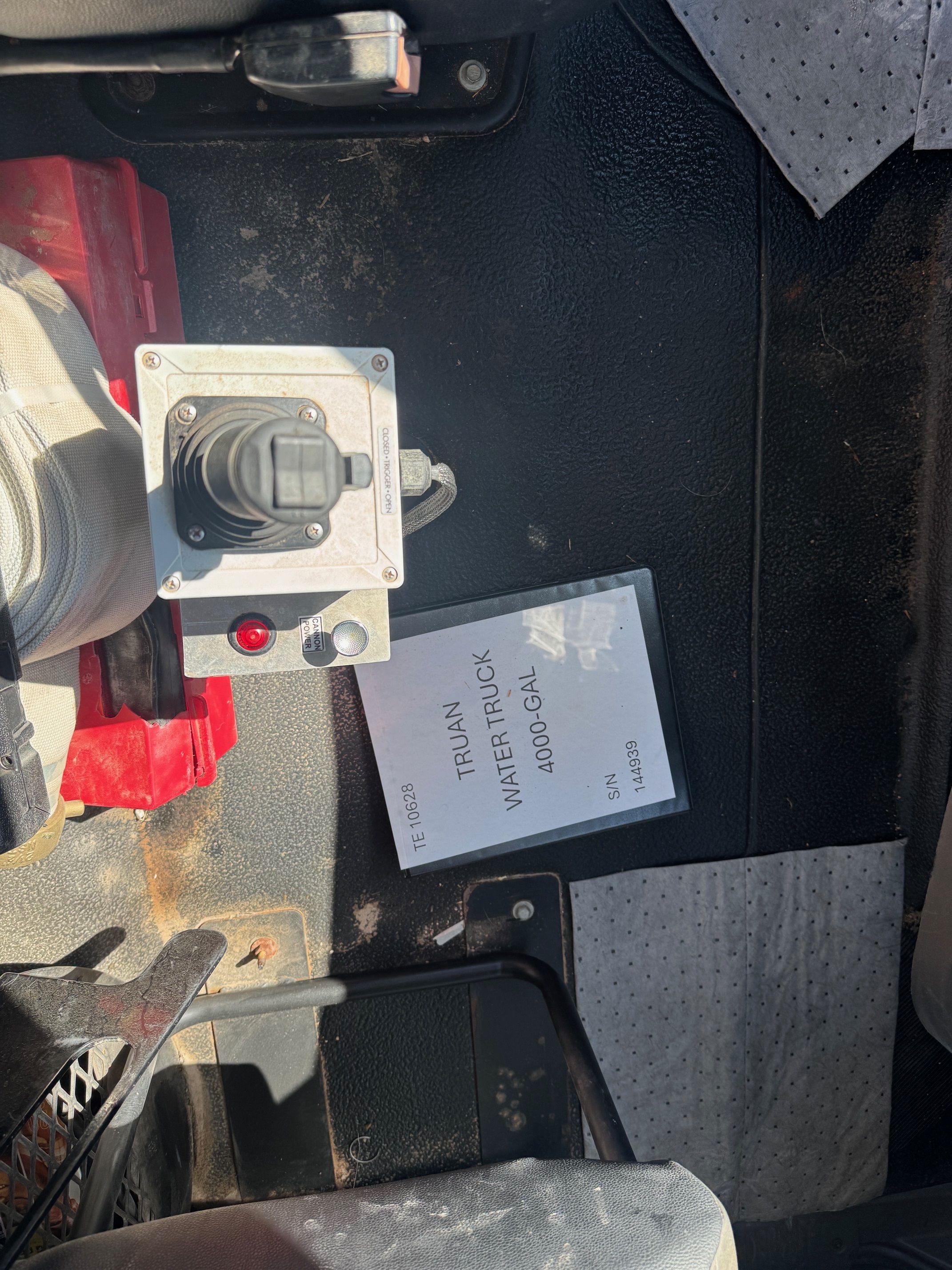 2024 INTERNATIONAL HV607 Photo 6 Thumbnail