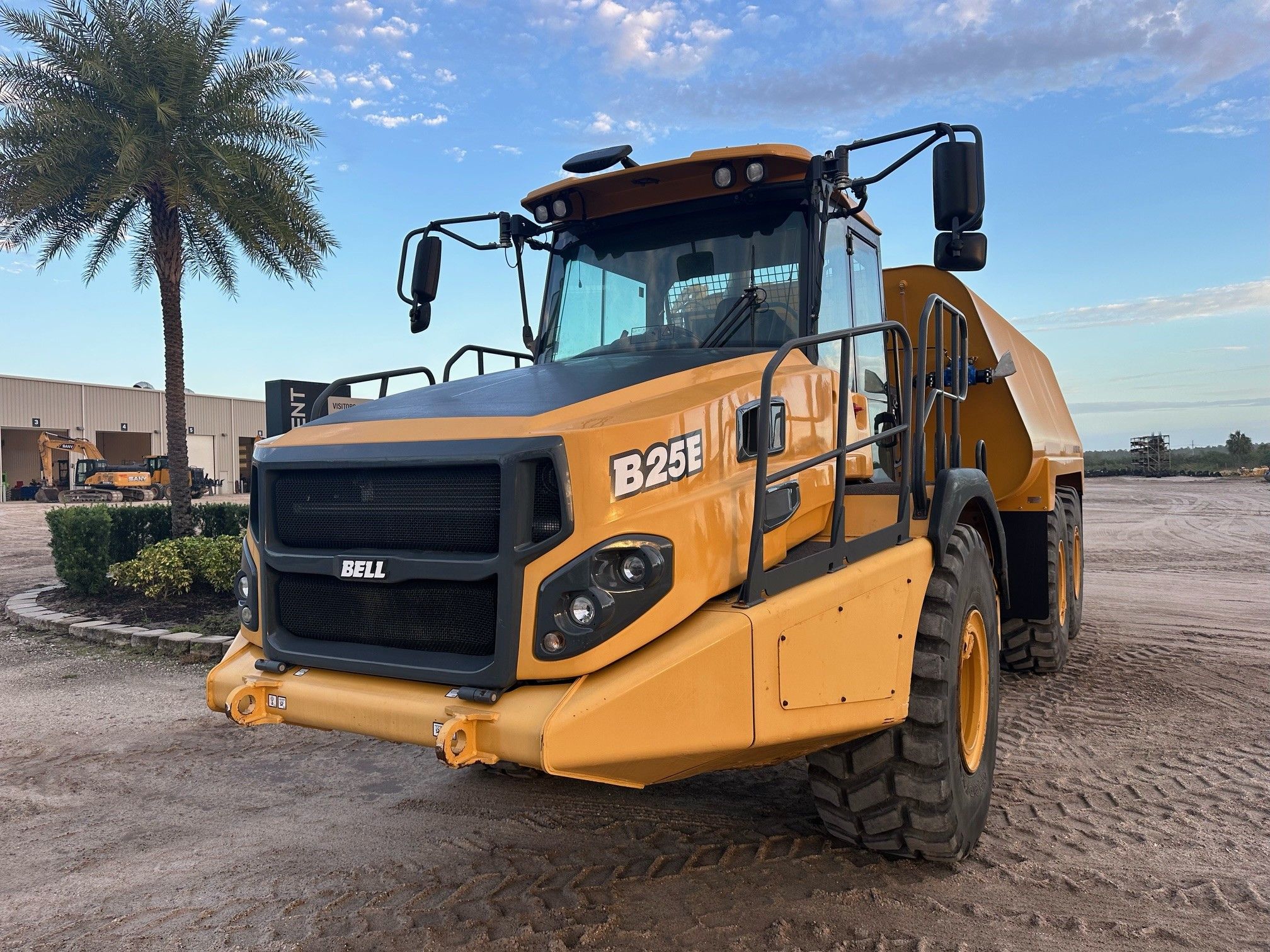 2021 BELL B25E Photo 1 Thumbnail