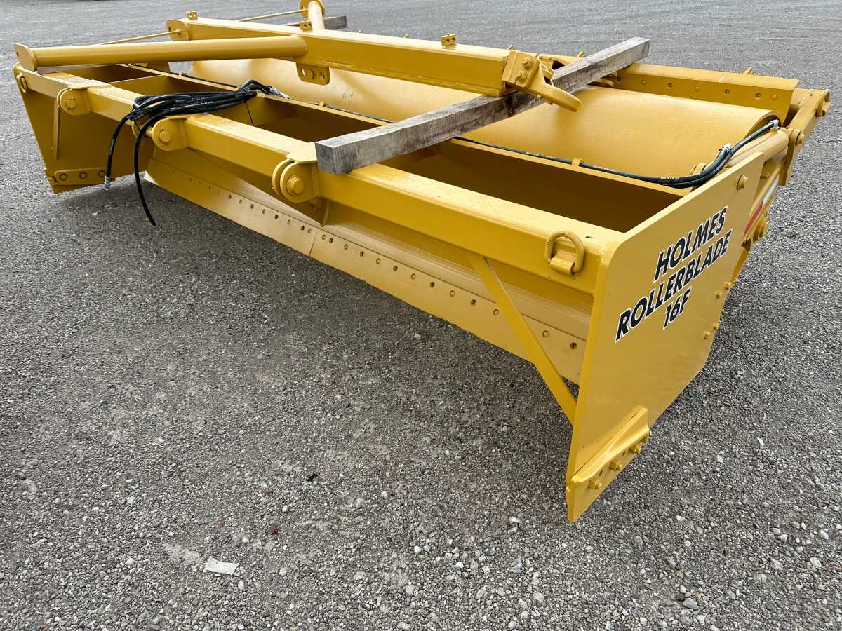 16F ROLLERBLADE Photo 1