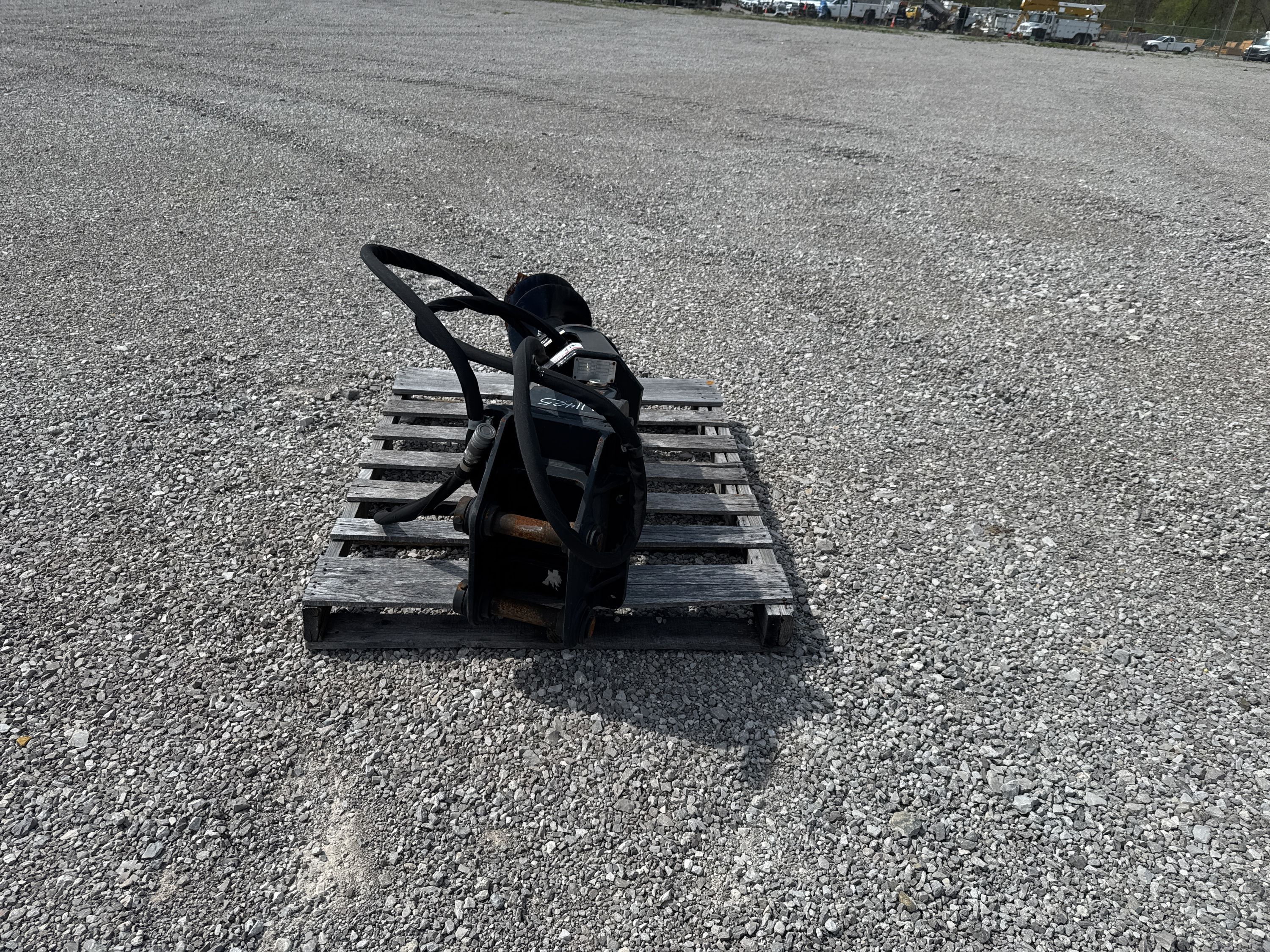 Equipment Photo - EQ11405
