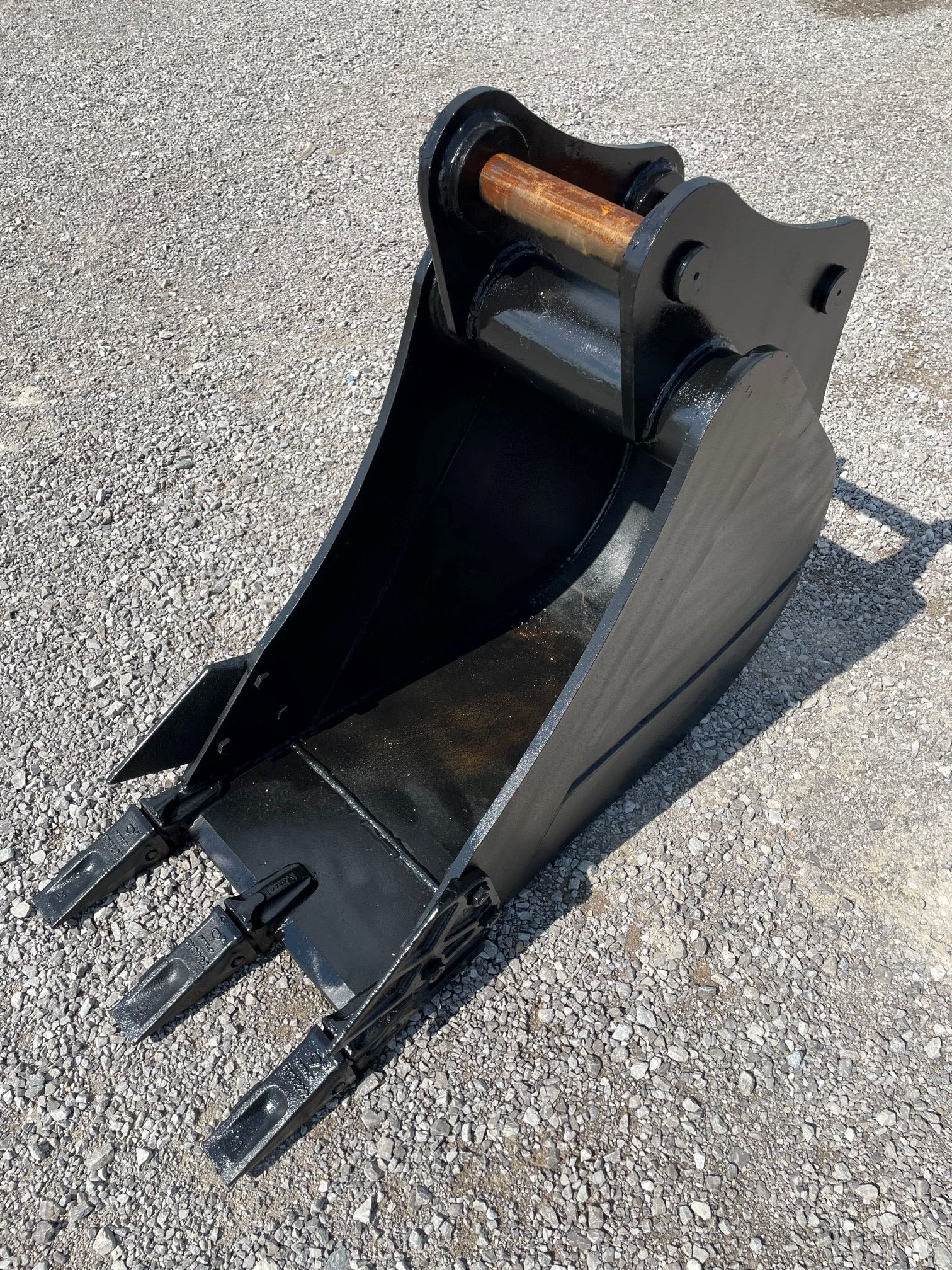 18" EXCAVATOR DIGGING BUCKET 50MM PIN Photo 4 Thumbnail