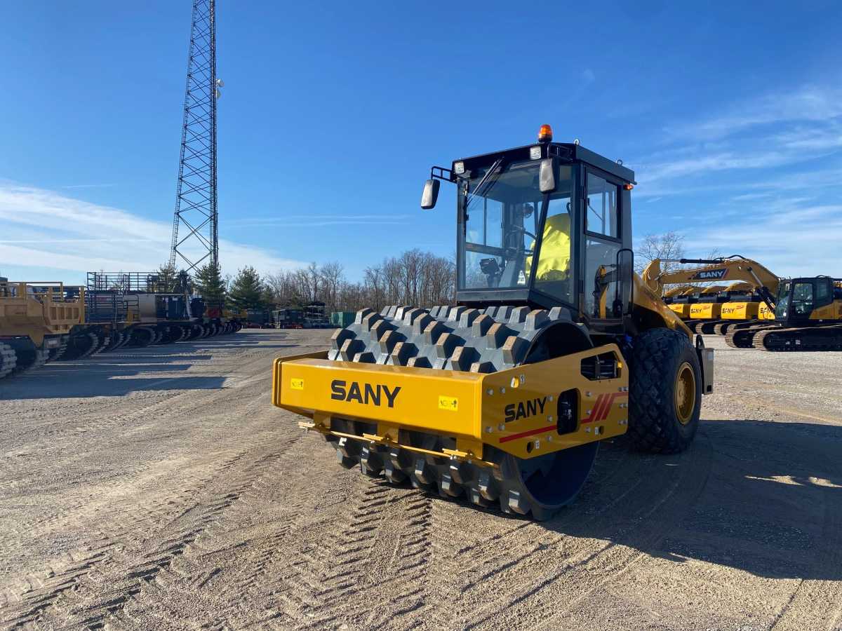 2022 SANY SANY SSR120C-8 COMPACTION SINGLE DRUM ROLLER Photo 1