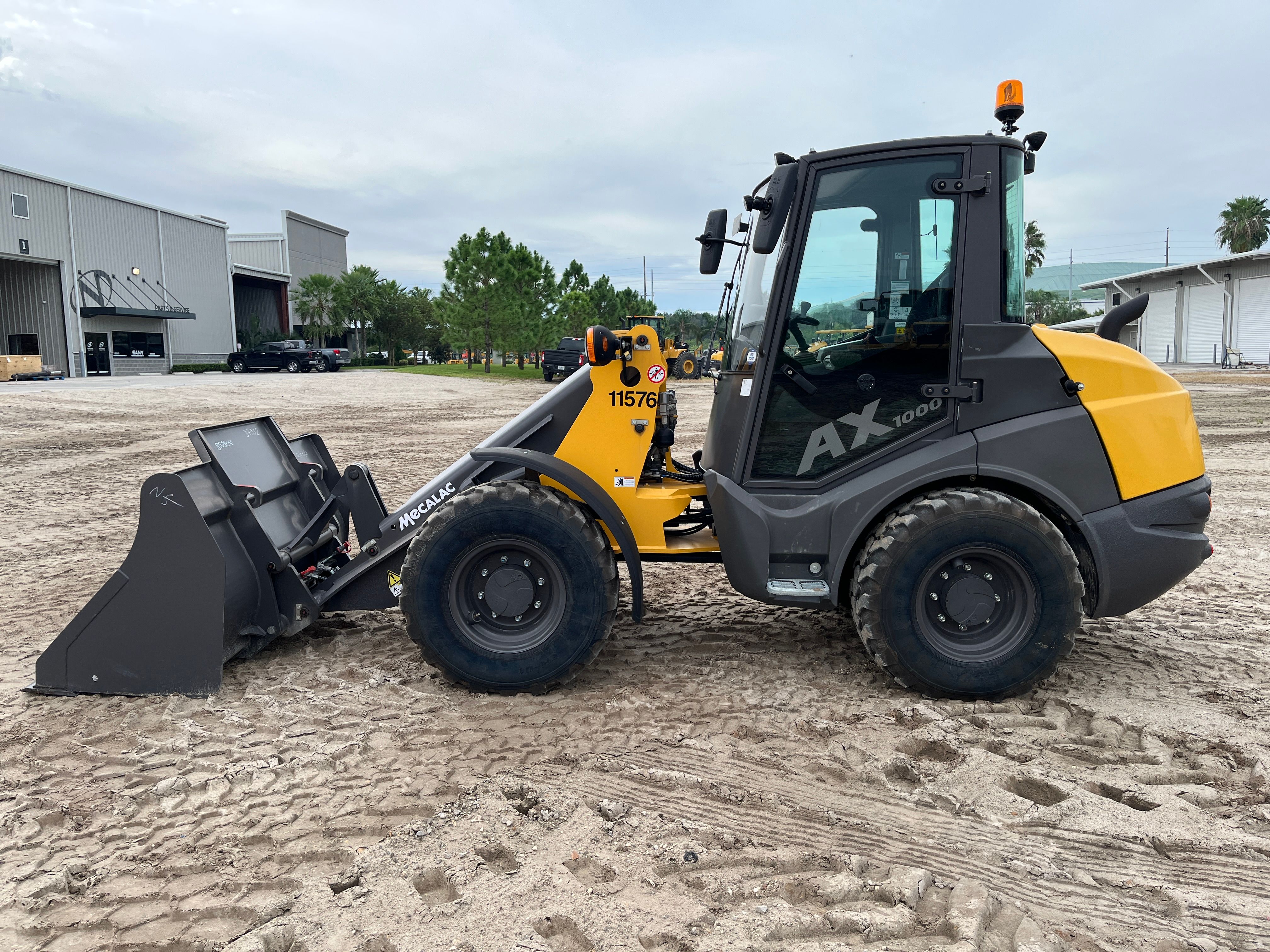 2024 MECALAC AX1000 Photo 2 Thumbnail