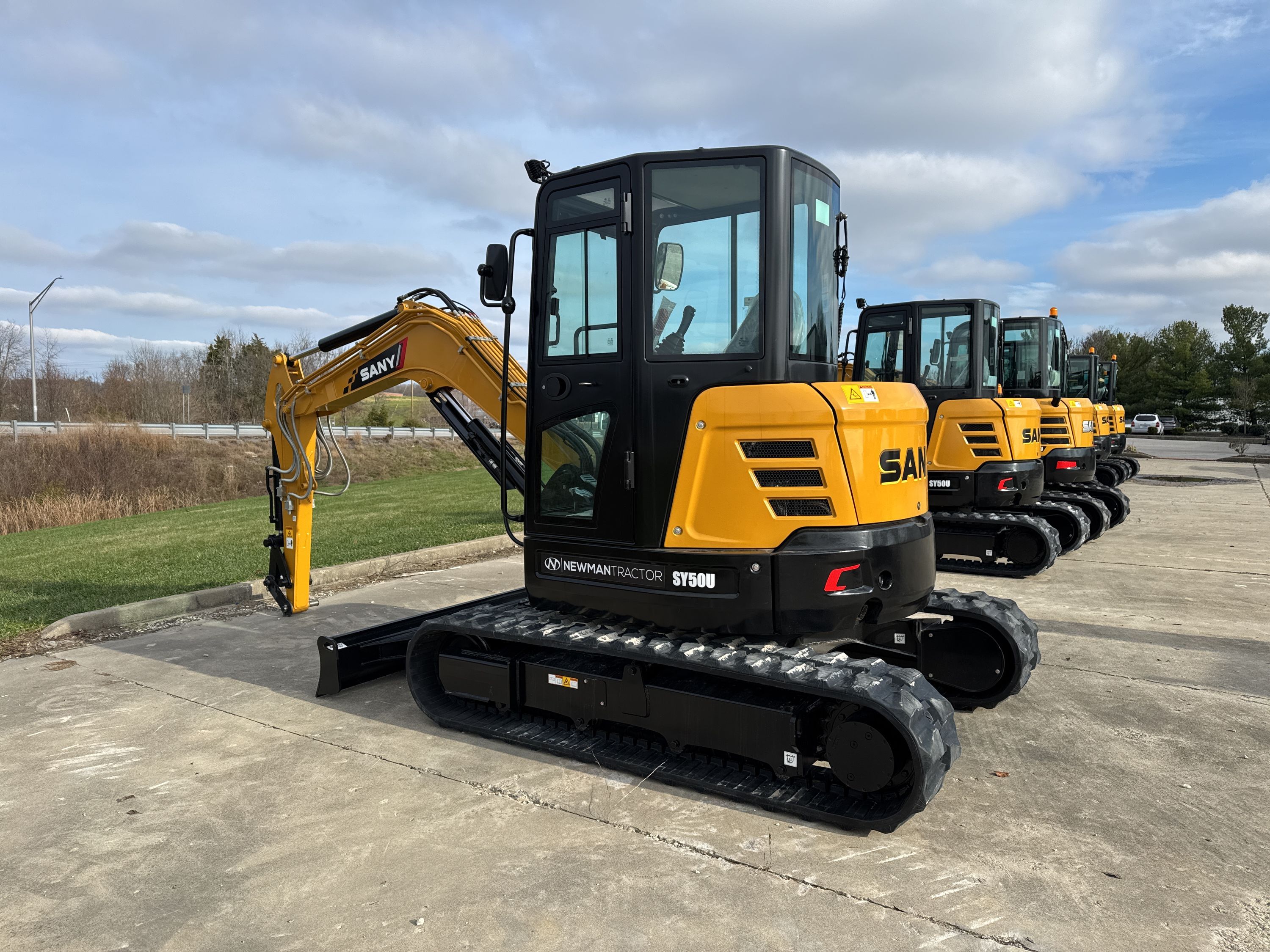 2025 SANY SY50U Photo 3 Thumbnail