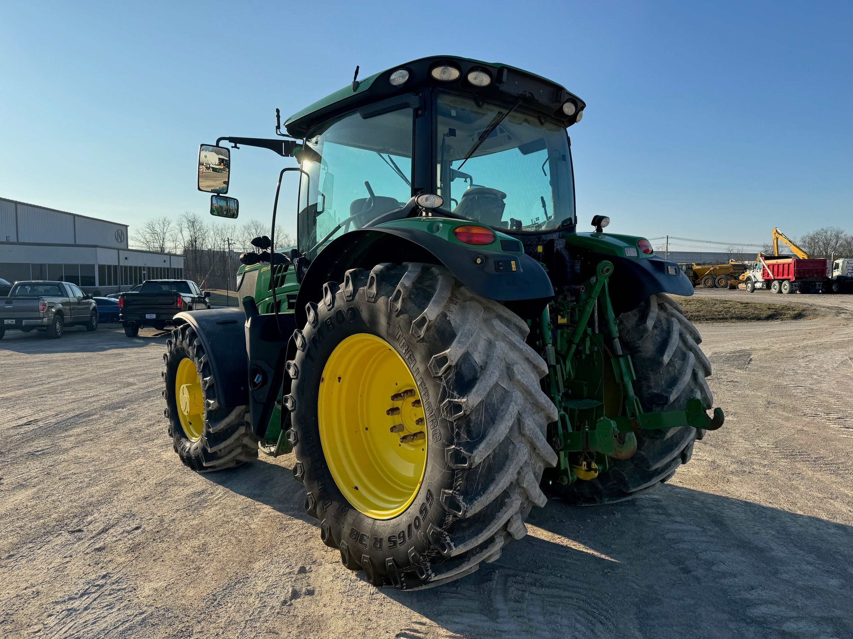 2019 JOHN DEERE 6155R Photo 2 Thumbnail