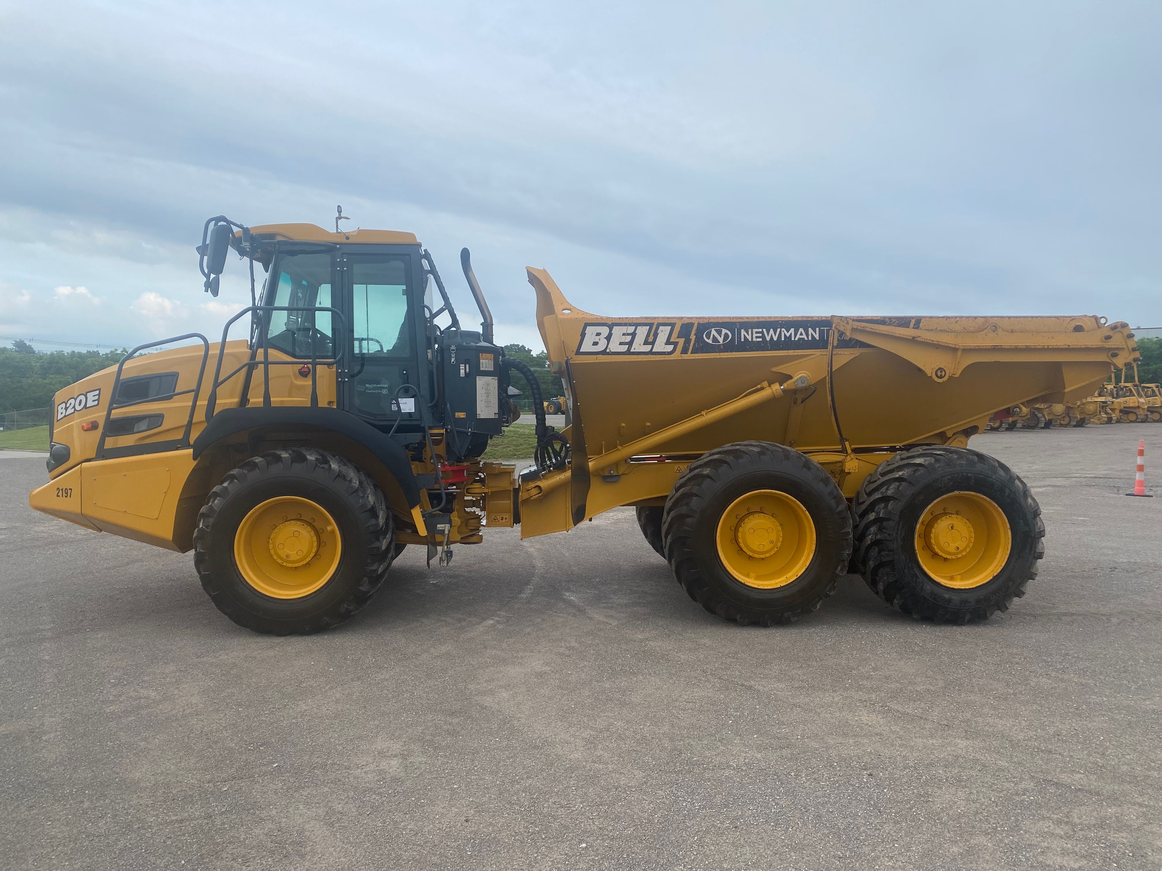 2021 BELL B20E Photo 2 Thumbnail