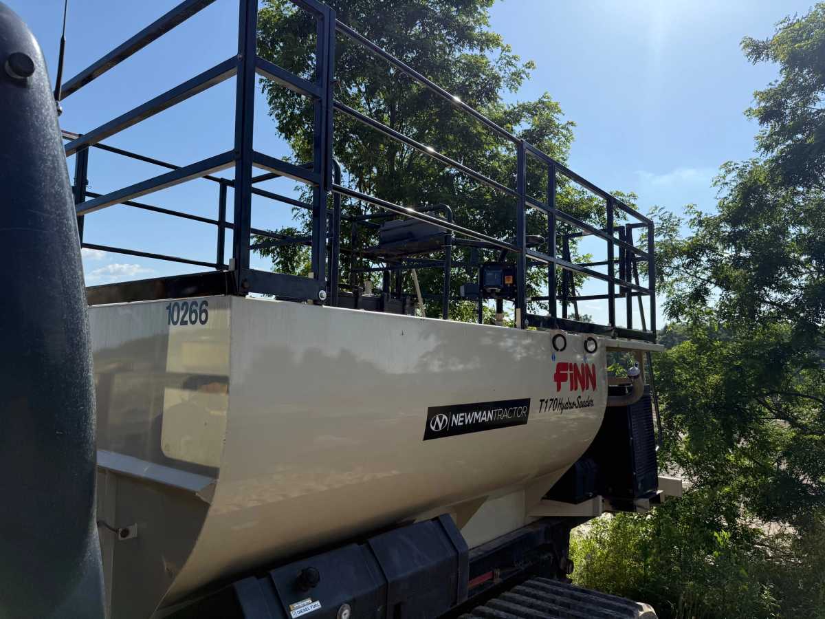 2023 FINN T170 HYDROSEEDER Photo 1