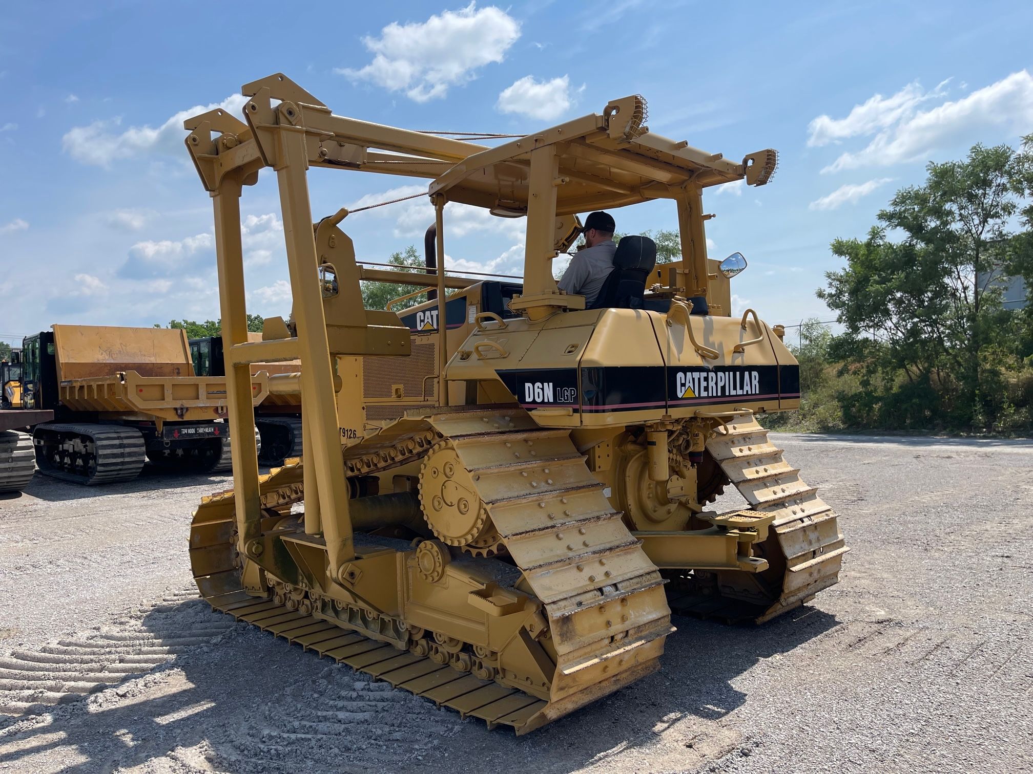 2006 CAT D6N LGP Photo 2 Thumbnail