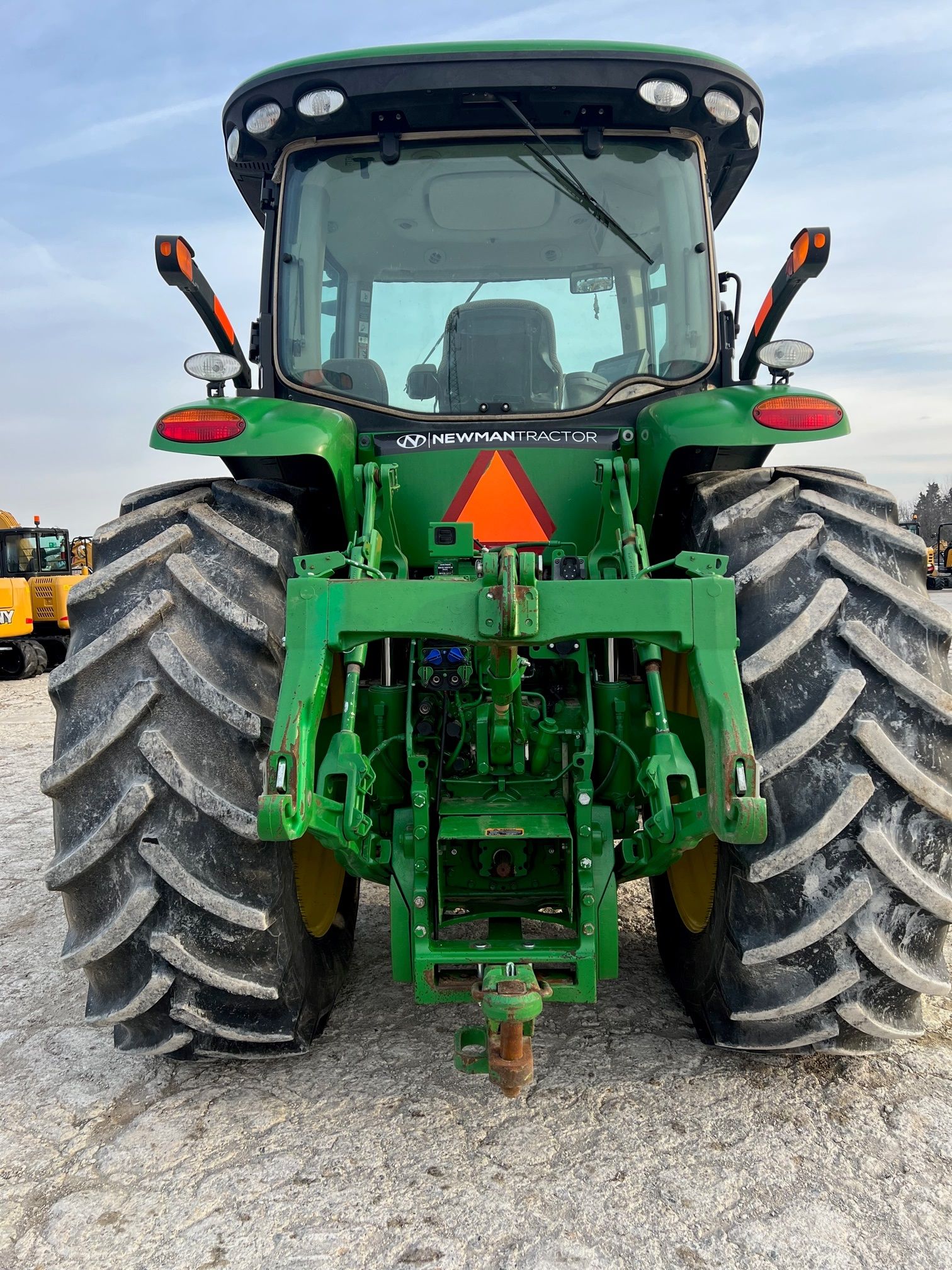 2015 JOHN DEERE 8270R Photo 4 Thumbnail