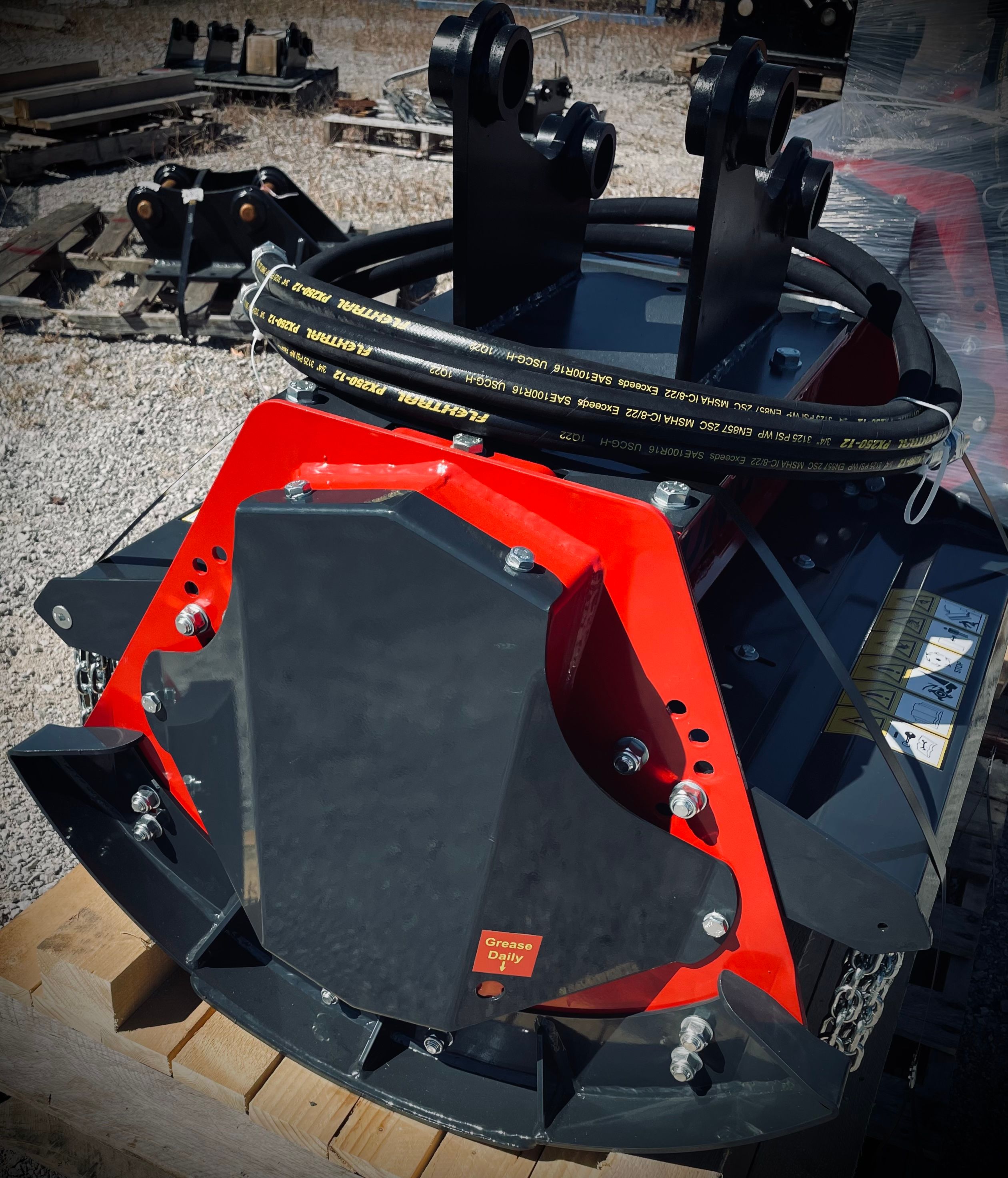 27" FORESTRY MULCHER FOR SY50U Photo 2 Thumbnail