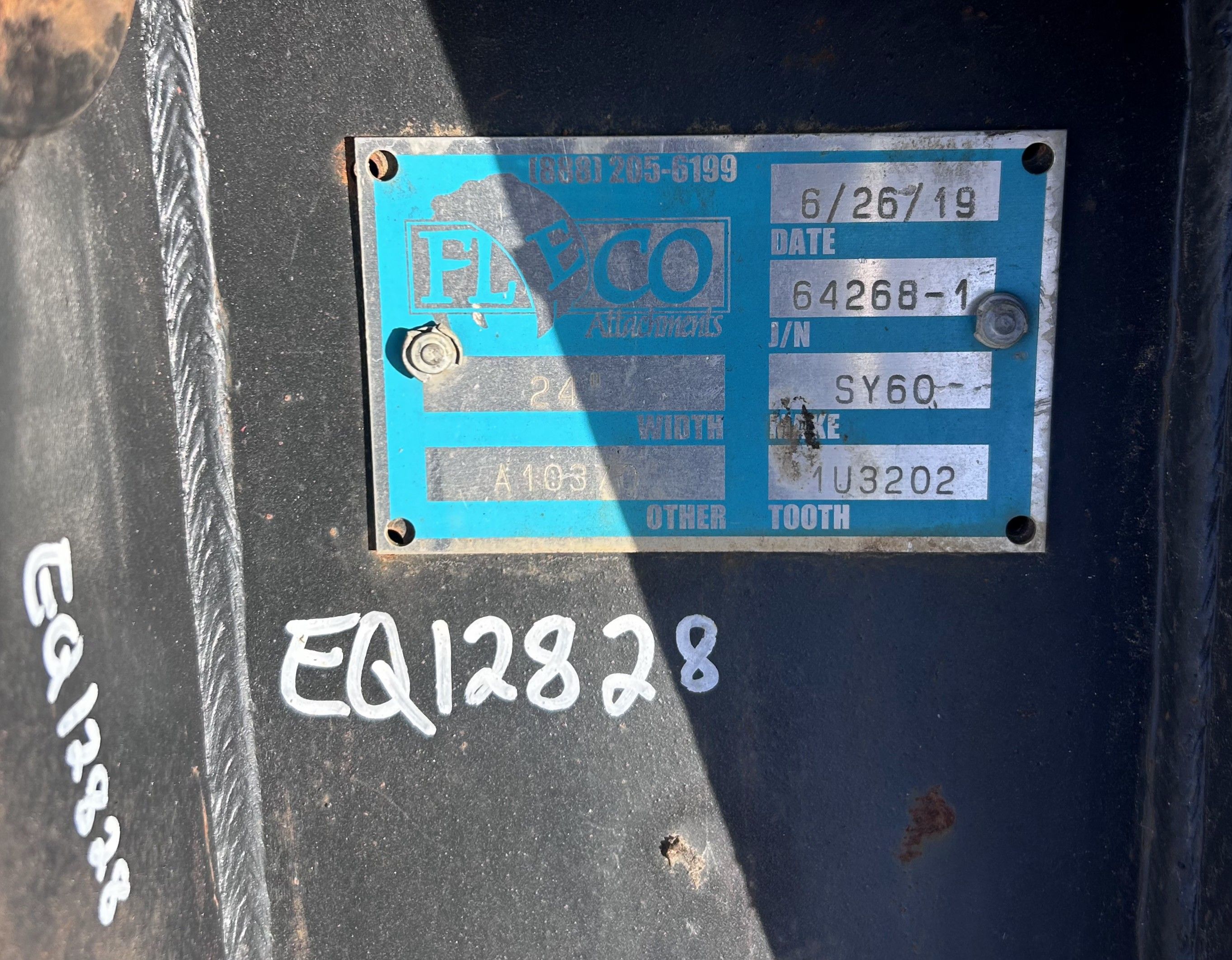 24" BUCKET FOR SY60C Photo 5 Thumbnail