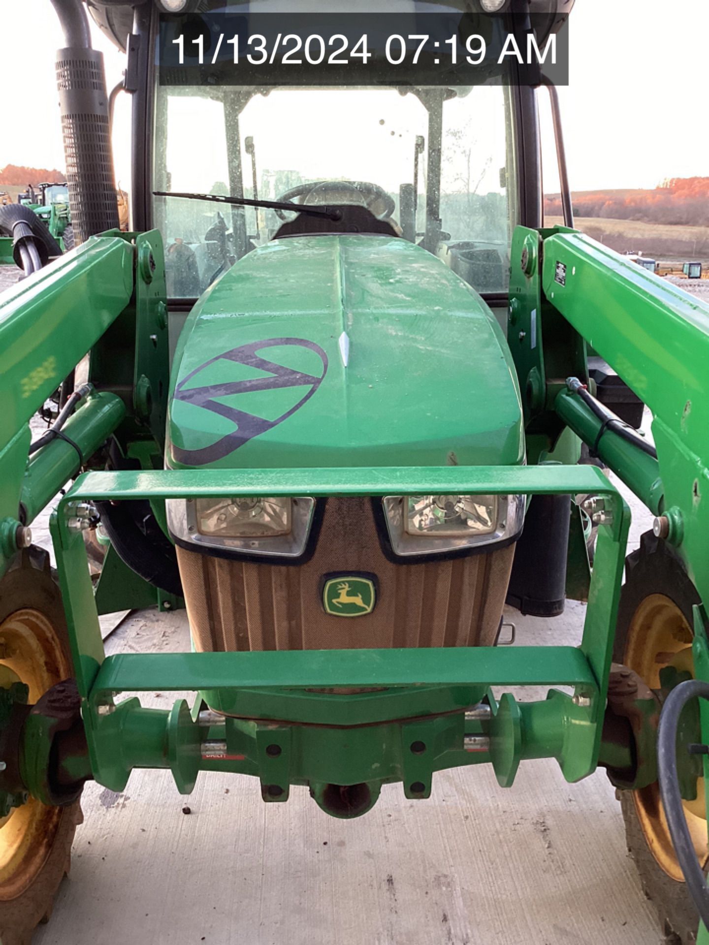 2022 JOHN DEERE 5065E Photo 7 Thumbnail