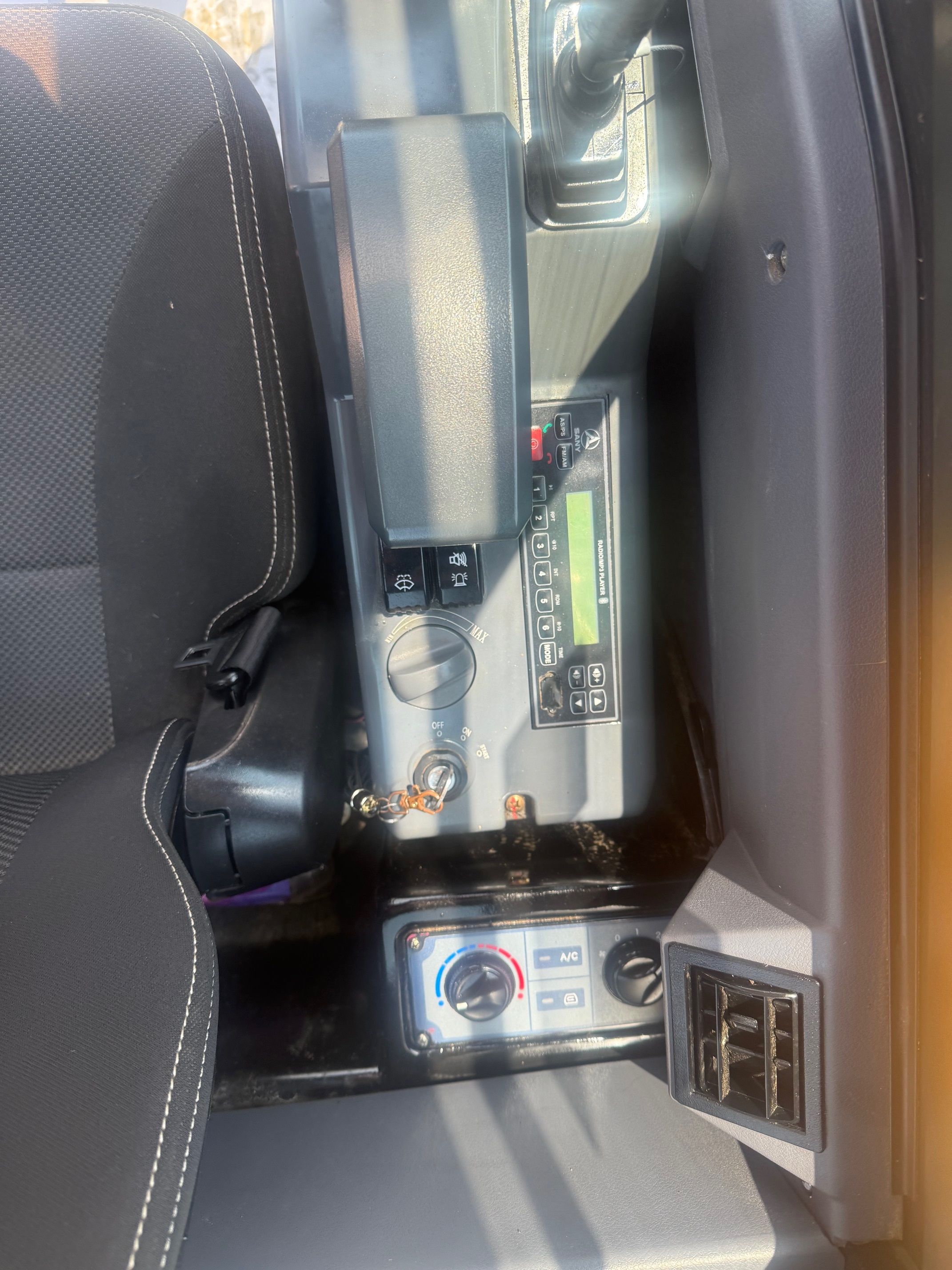 2024 SANY SY50U Photo 8 Thumbnail