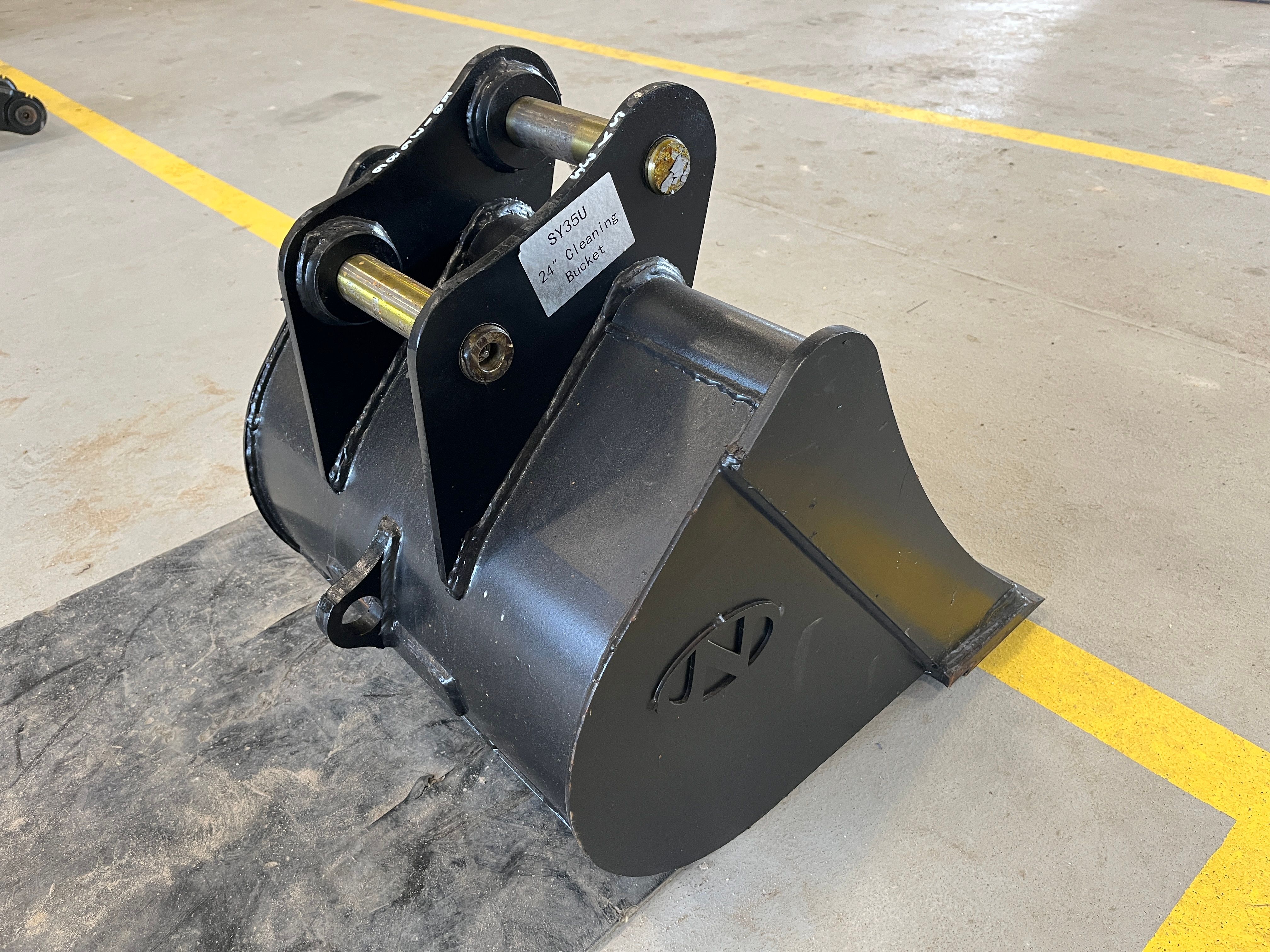 24" DC BUCKET FOR SY35U Photo 3 Thumbnail