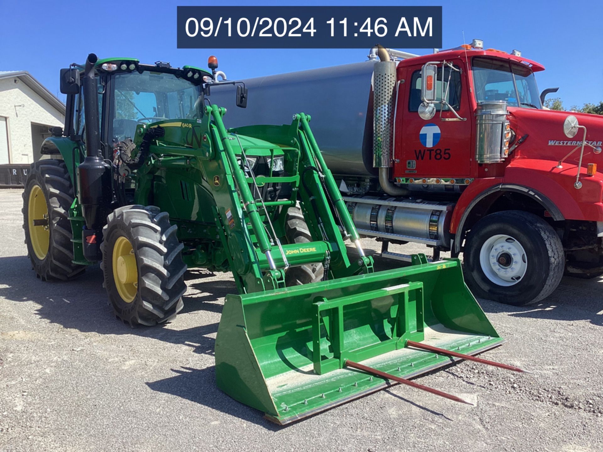 2022 JOHN DEERE 6145M Photo 2 Thumbnail