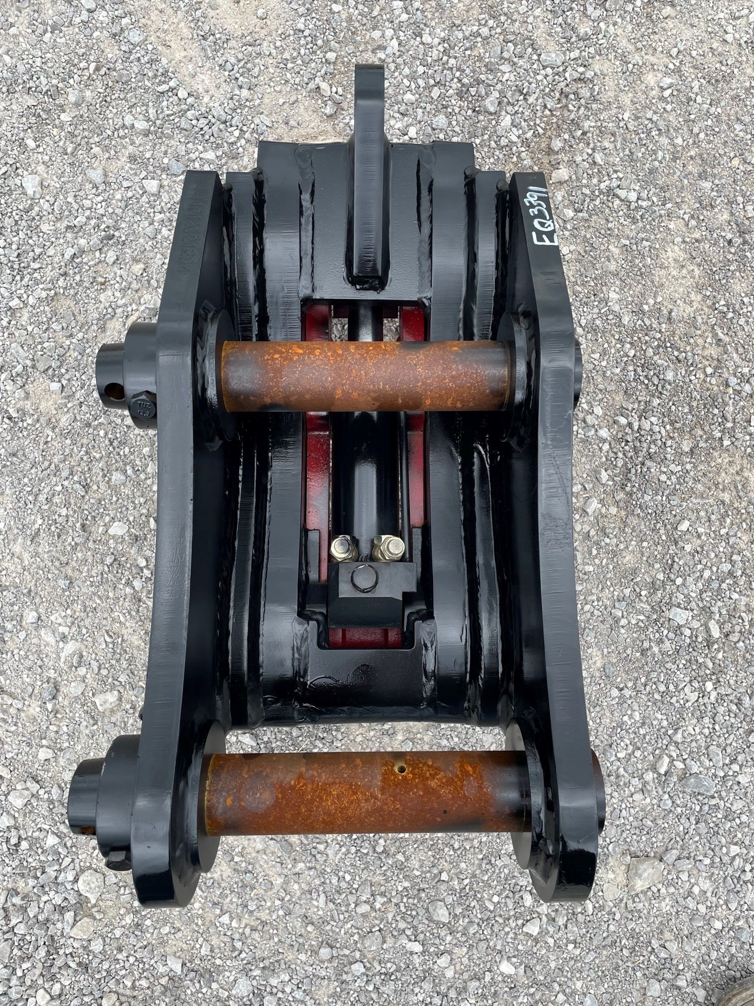 HYDRAULIC QUICK COUPLER FOR SY95C Photo 3 Thumbnail