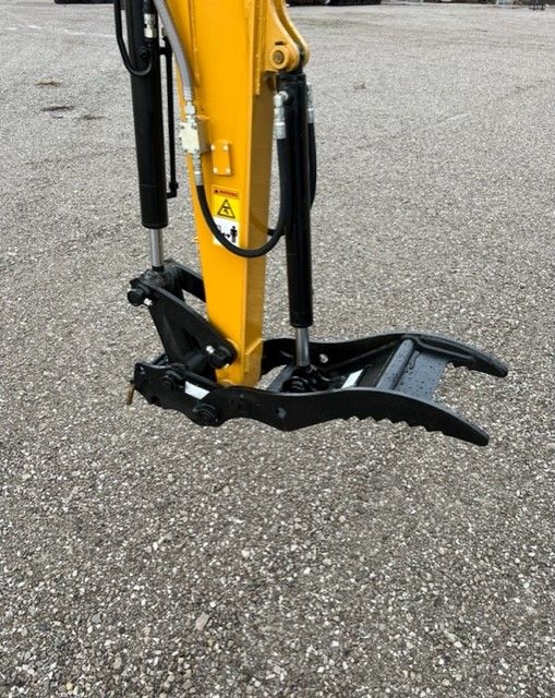 THUMB FOR SY35U (FOR USE W/ QUICK COUPLER) Photo 1 Thumbnail