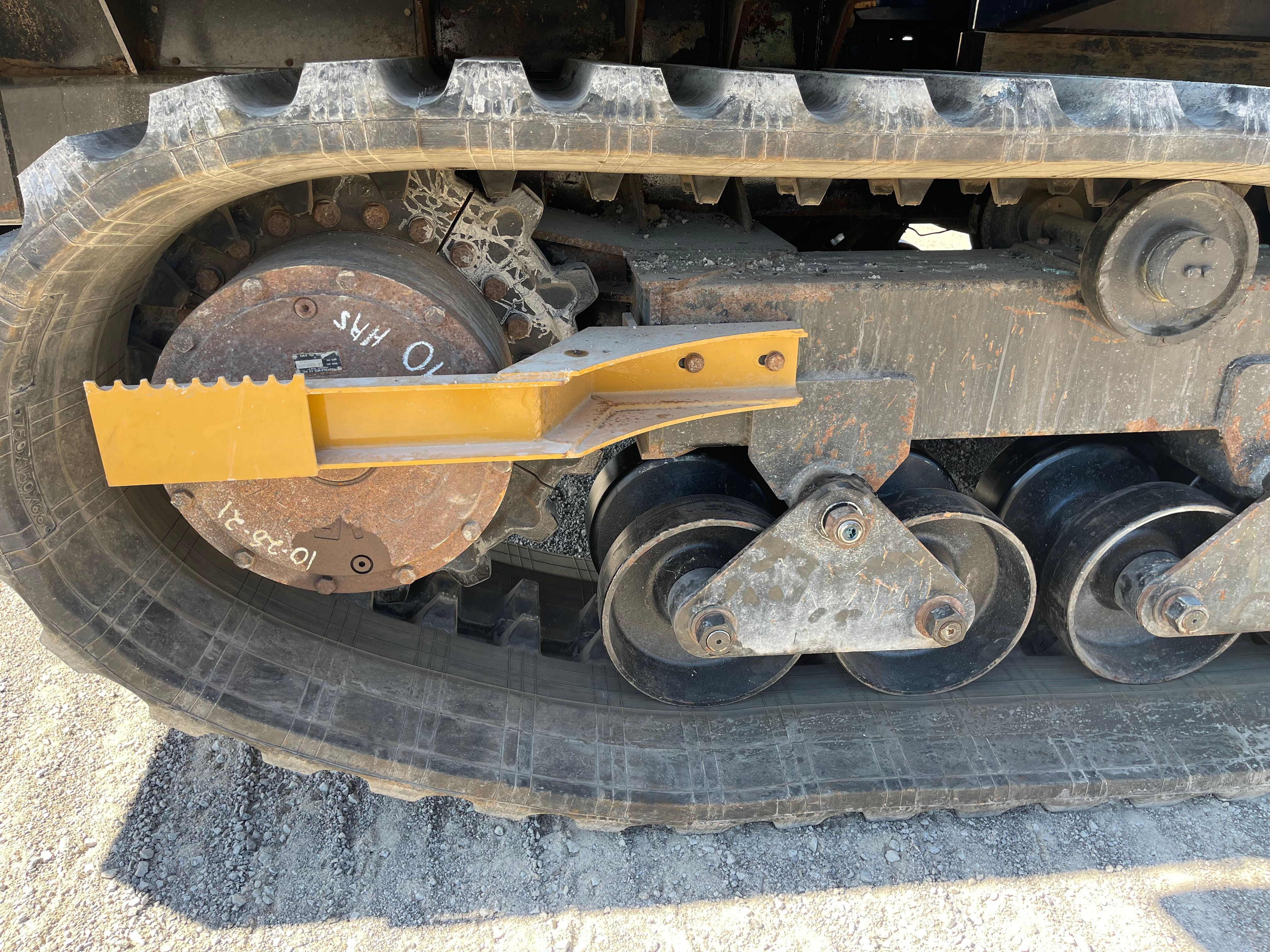 2017 MOROOKA MST 2200VD Photo 7 Thumbnail