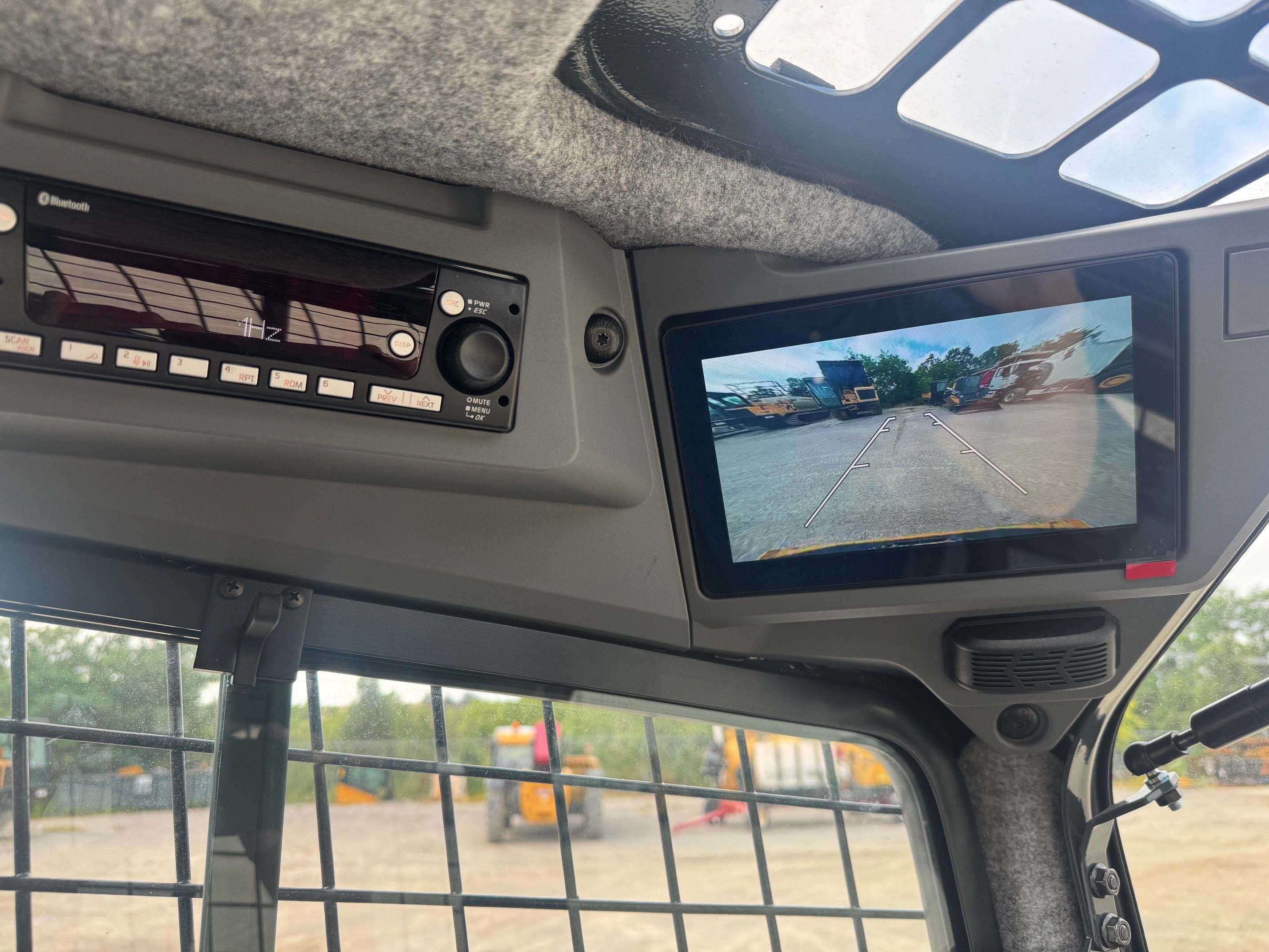 2024 JOHN DEERE 333P Photo 6 Thumbnail