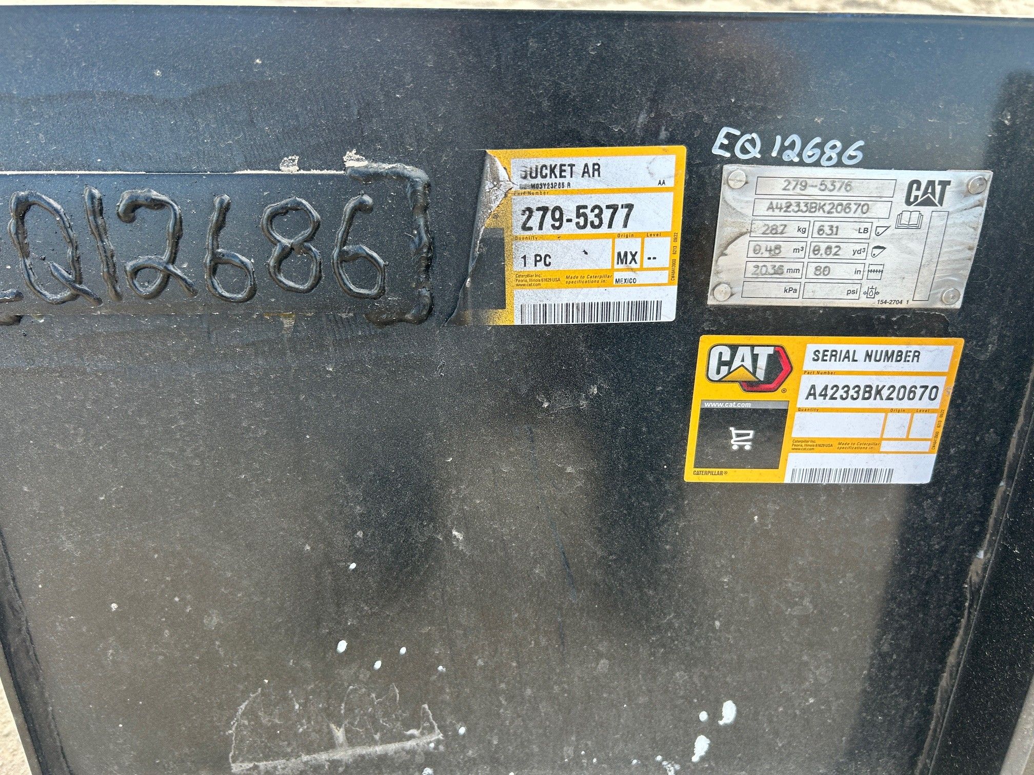 CAT 299D3 80" Skid Steer Bucket Photo 5 Thumbnail